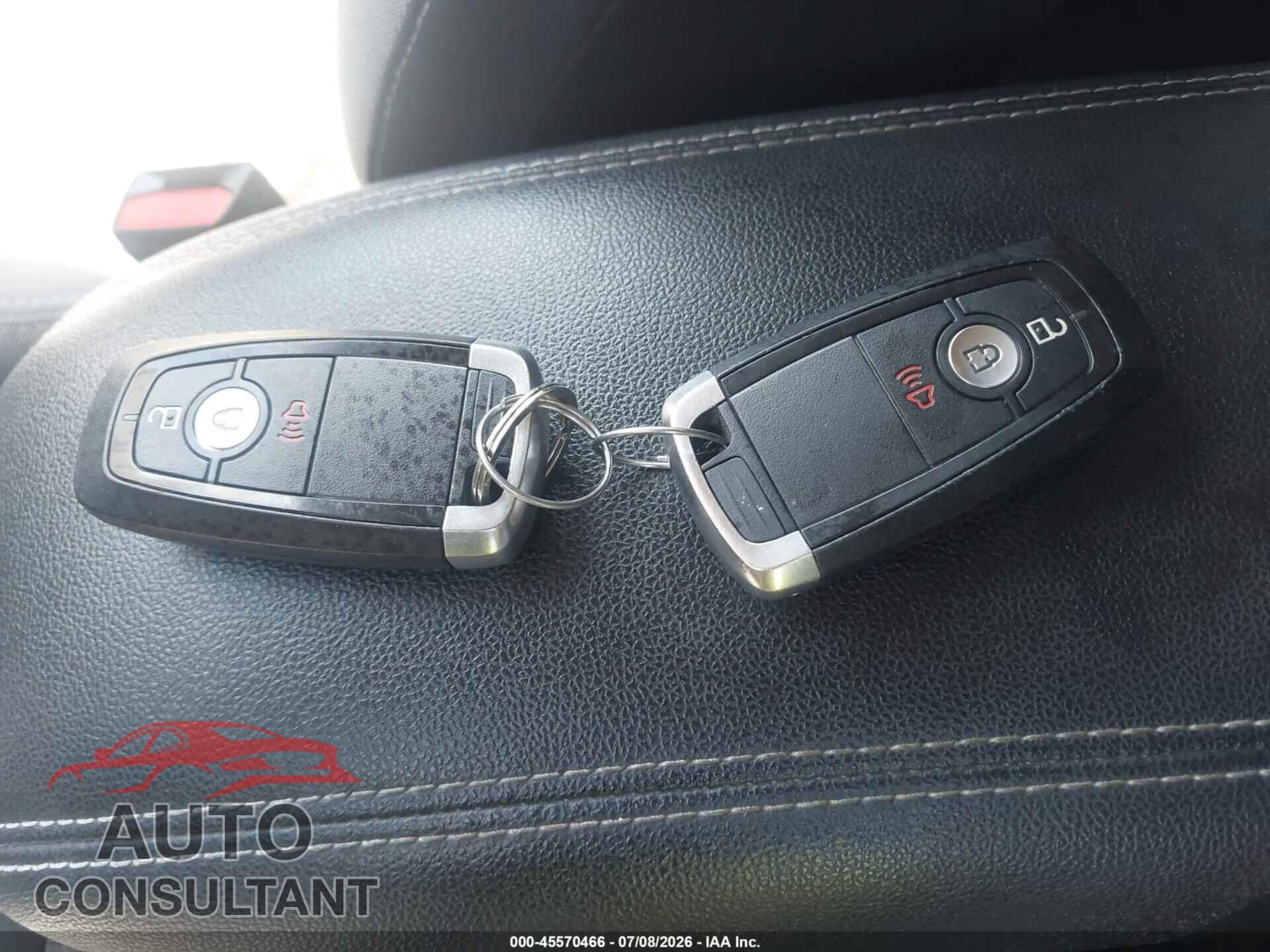 FORD ESCAPE 2020 - 1FMCU0G68LUA33672