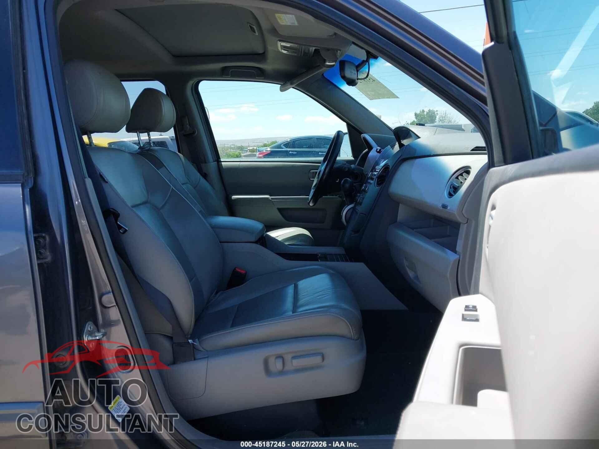 HONDA PILOT 2015 - 5FNYF3H55FB010133