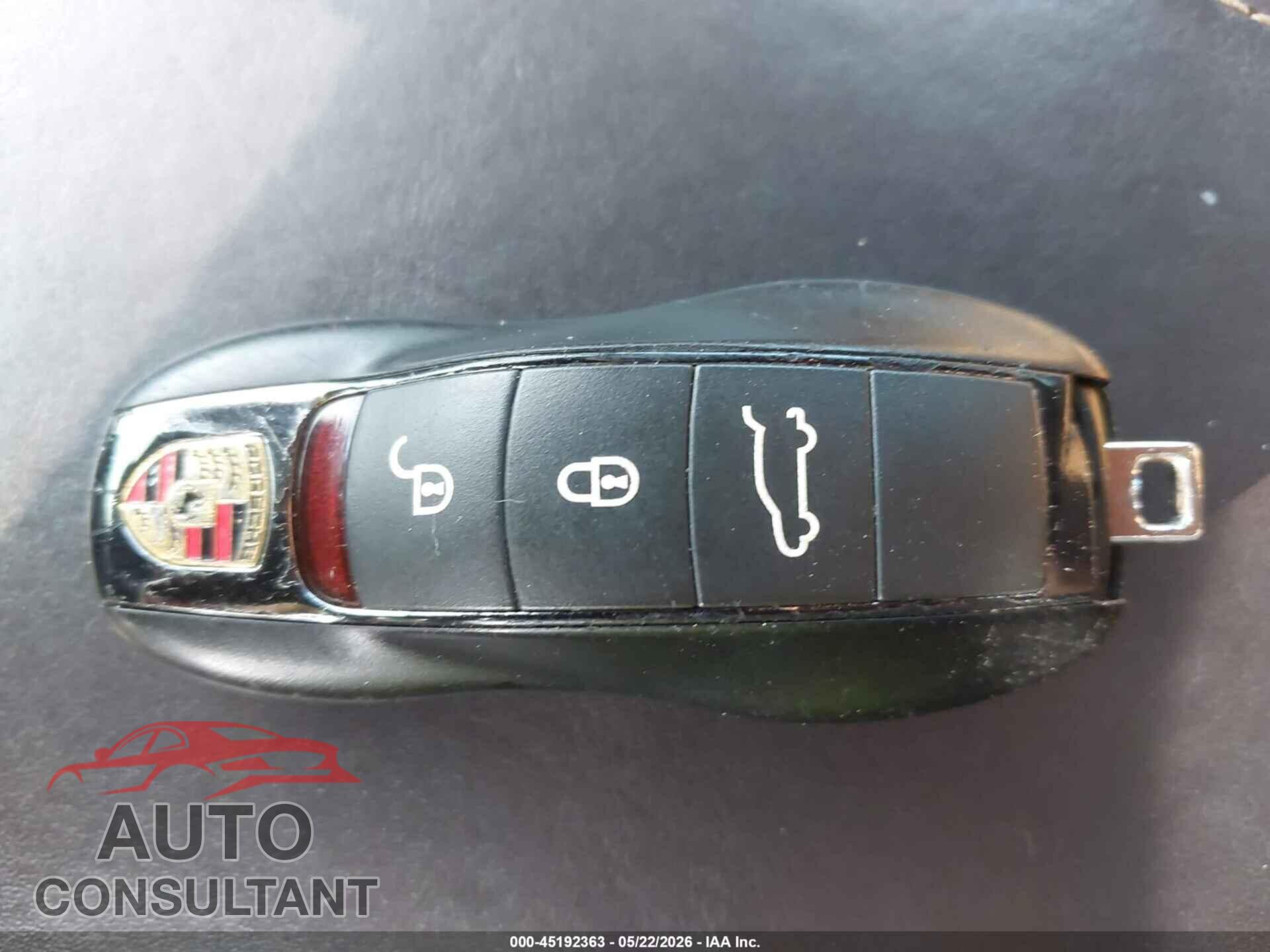 PORSCHE CAYENNE 2017 - WP1AD2A2XHLA82834