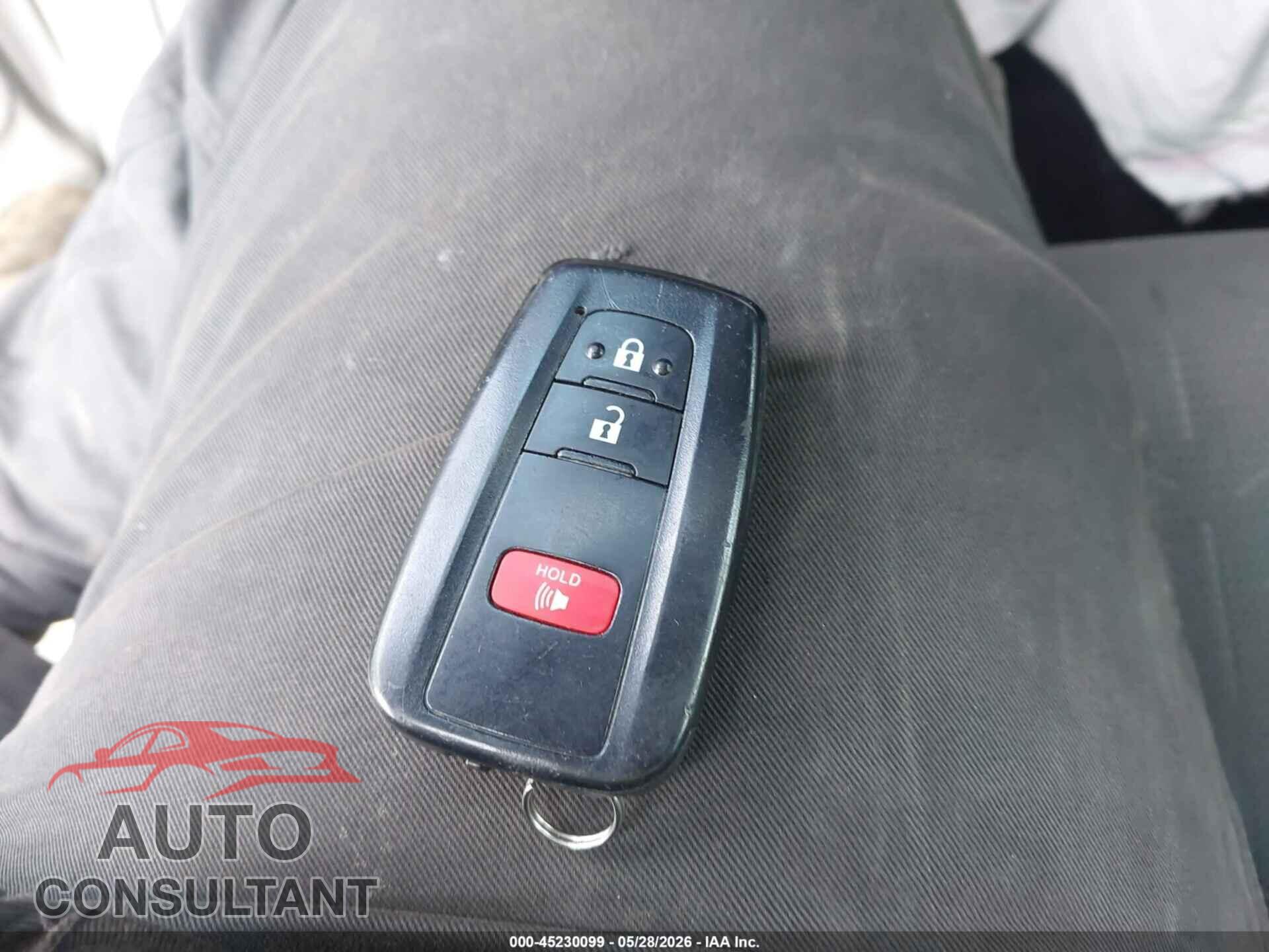 TOYOTA RAV4 HYBRID 2023 - JTMRWRFVXPJ056870