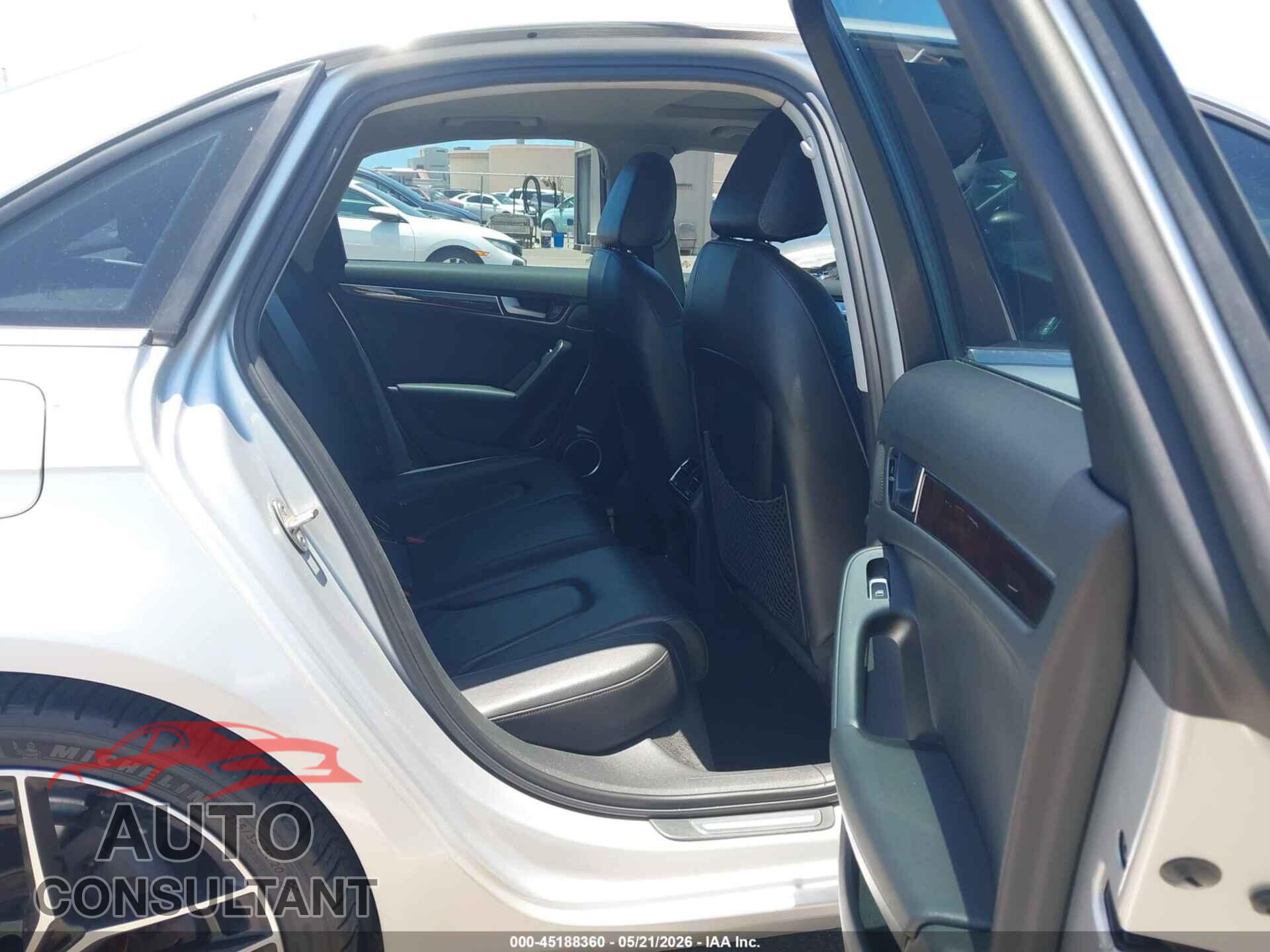AUDI A4 2013 - WAUFFAFL0DN048264