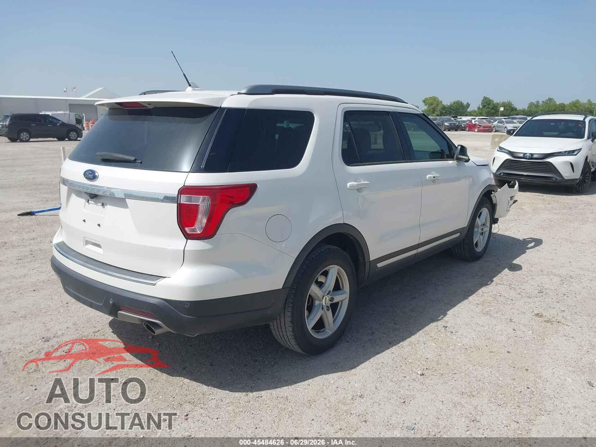 FORD EXPLORER 2018 - 1FM5K7D86JGB55312