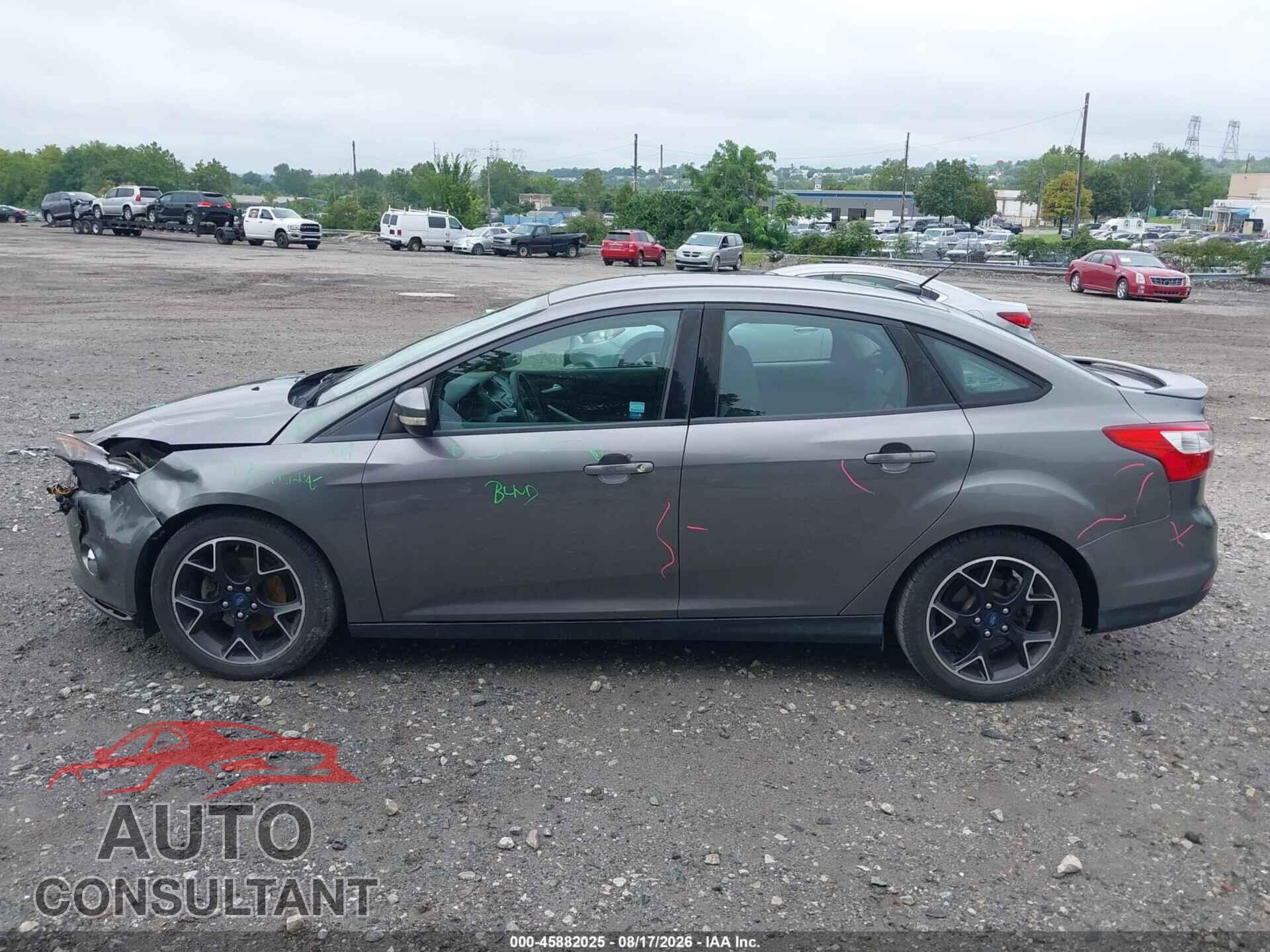 FORD FOCUS 2014 - 1FADP3F2XEL201715