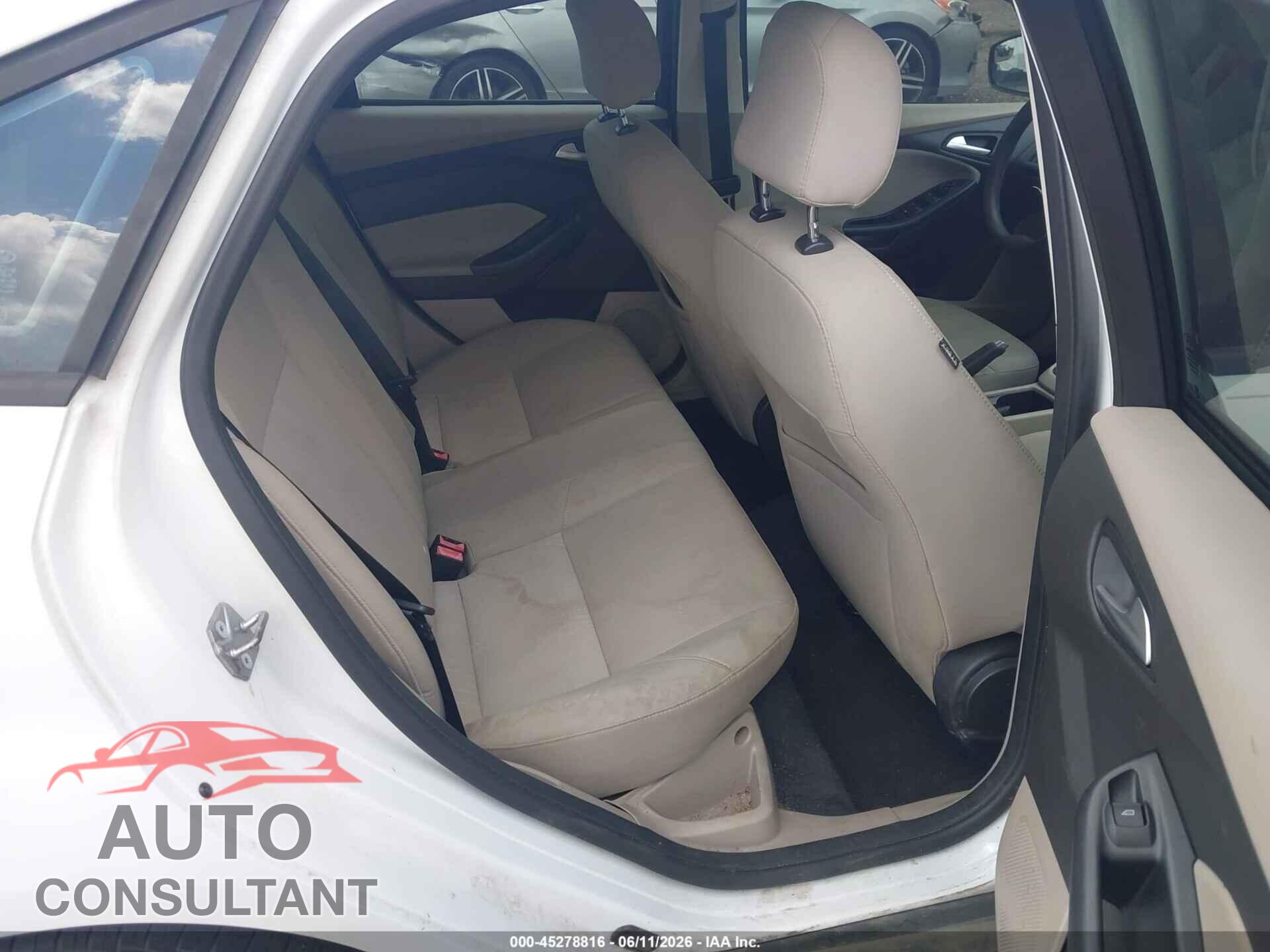 FORD FOCUS 2016 - 1FADP3F29GL290910