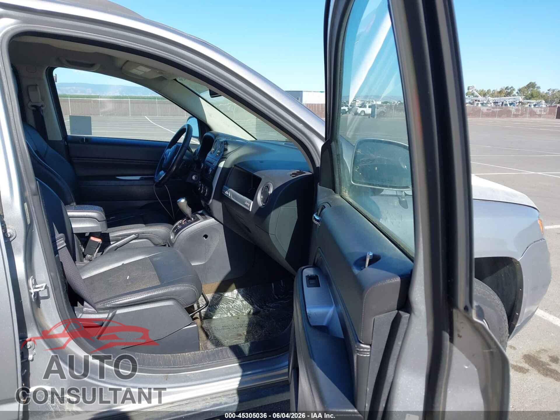 JEEP COMPASS 2017 - 1C4NJCEA2HD115189