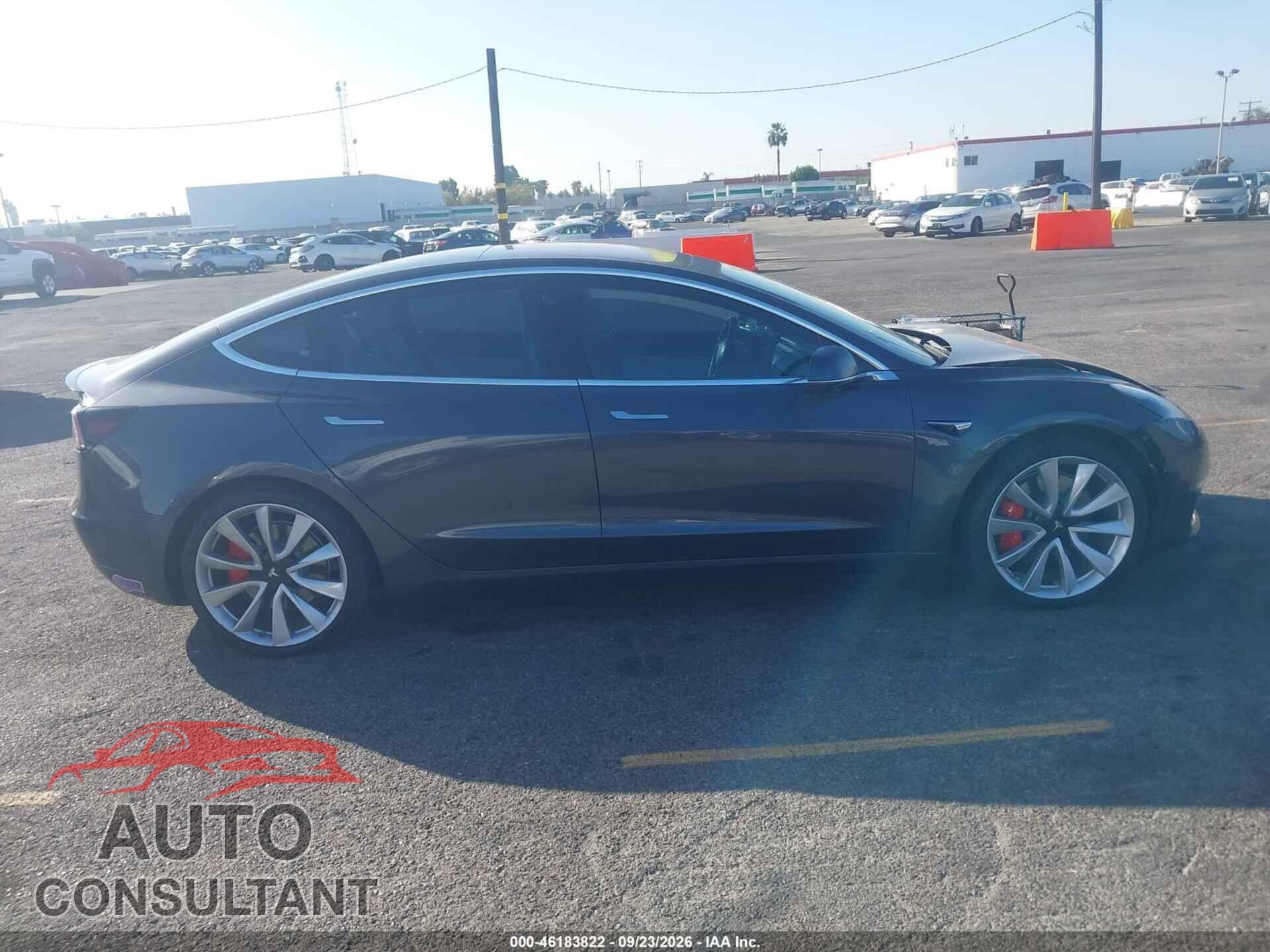 TESLA MODEL 3 2018 - 5YJ3E1EB7JF171118