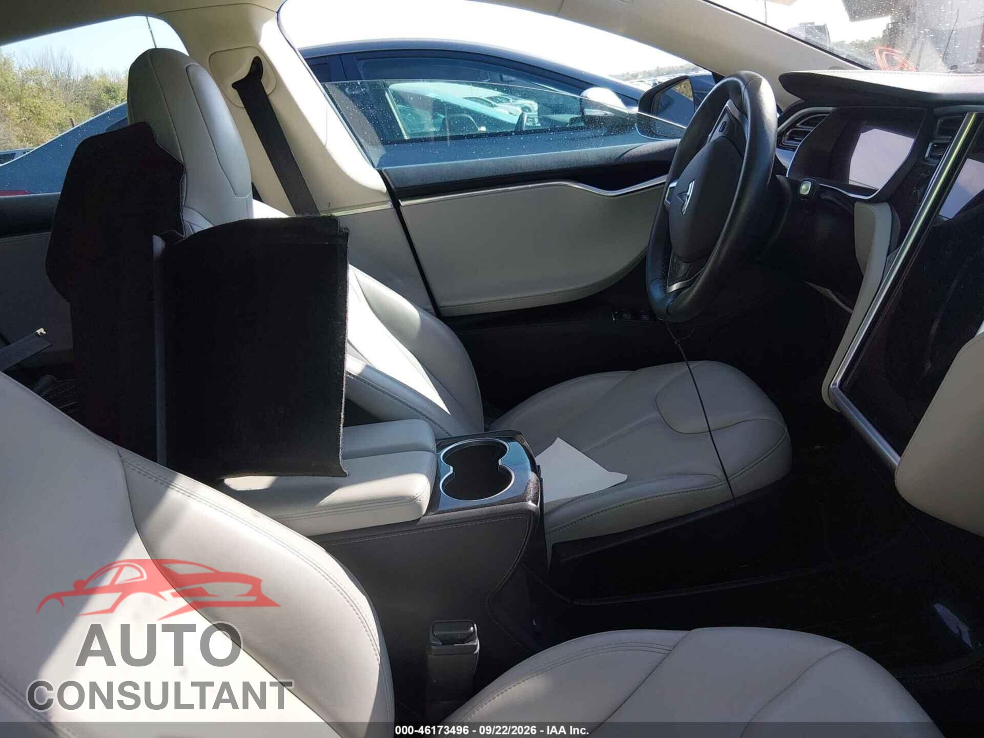 TESLA MODEL S 2015 - 5YJSA1H11FF083473