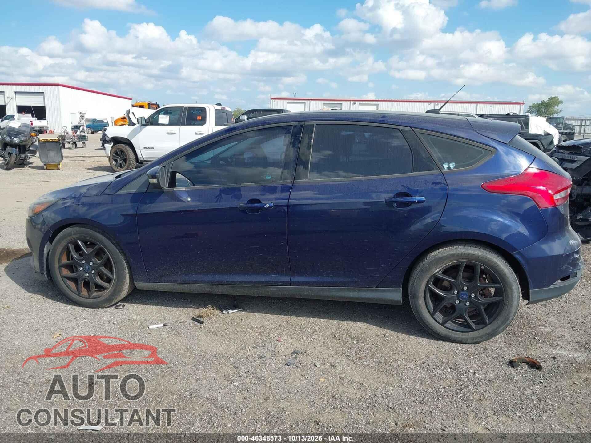 FORD FOCUS 2016 - 1FADP3K2XGL321832