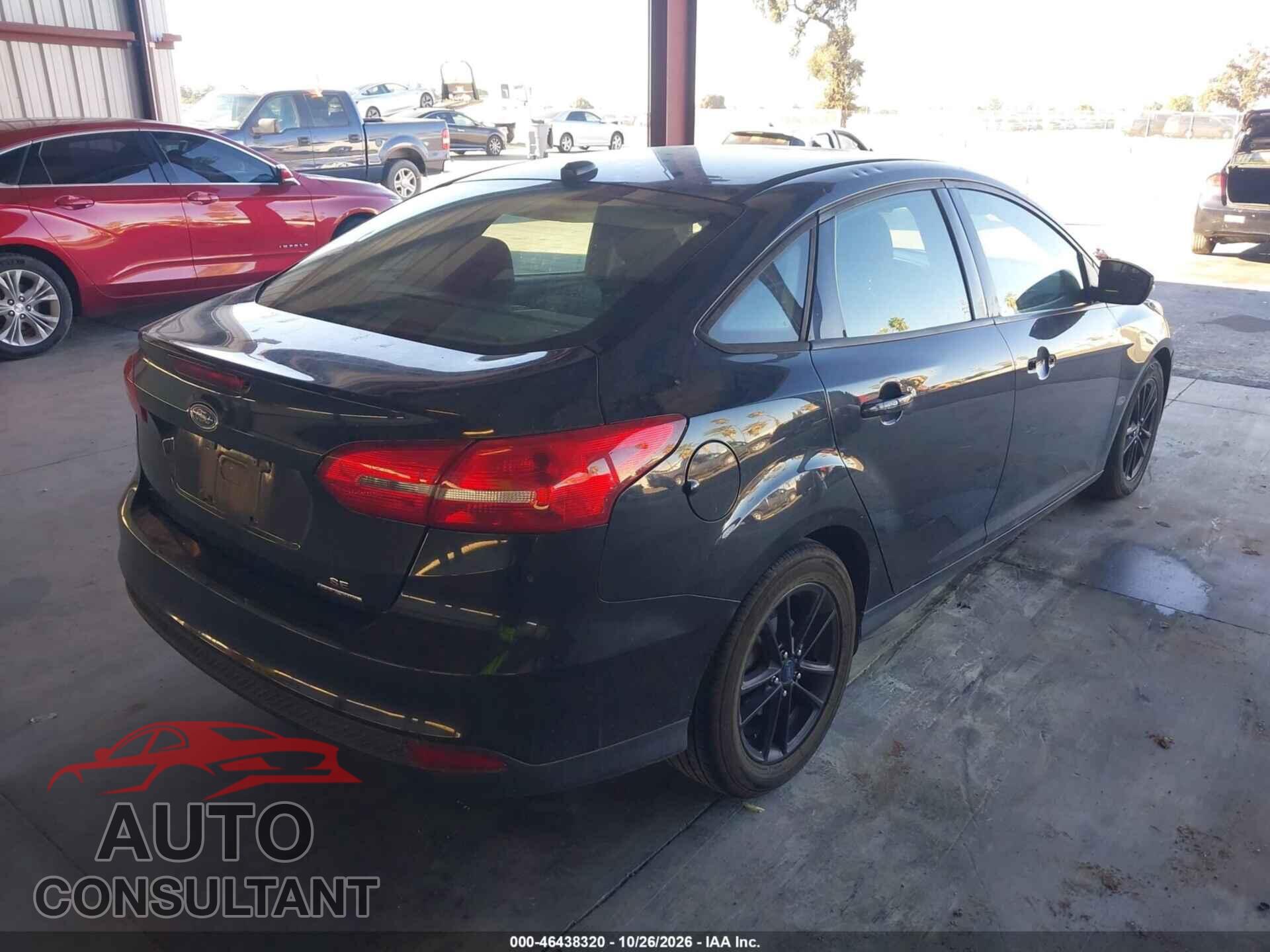 FORD FOCUS 2015 - 1FADP3F26FL204371