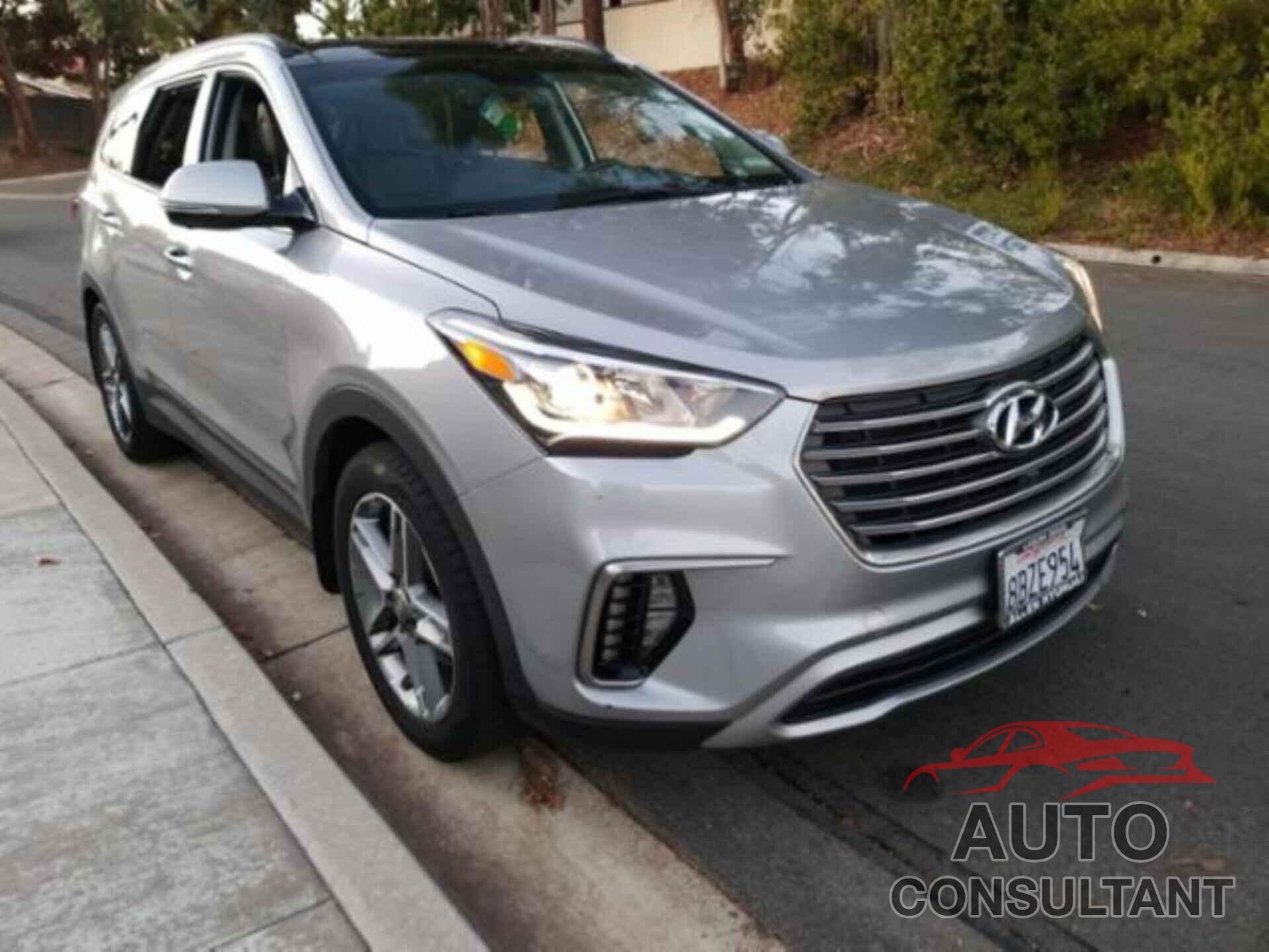 HYUNDAI SANTA FE 2018 - KM8SR4HF4JU289212
