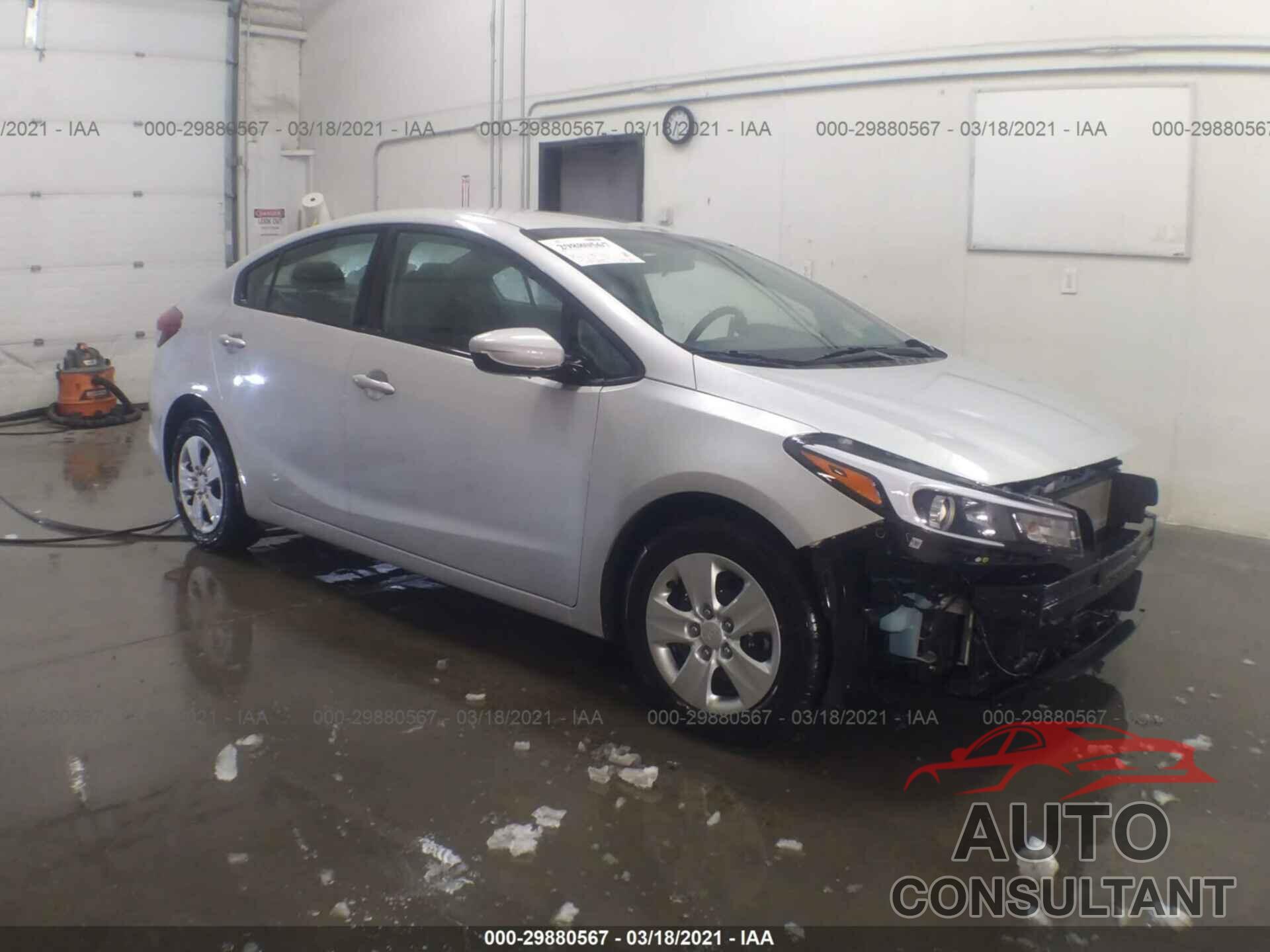 KIA FORTE 2018 - 3KPFK4A75JE282510