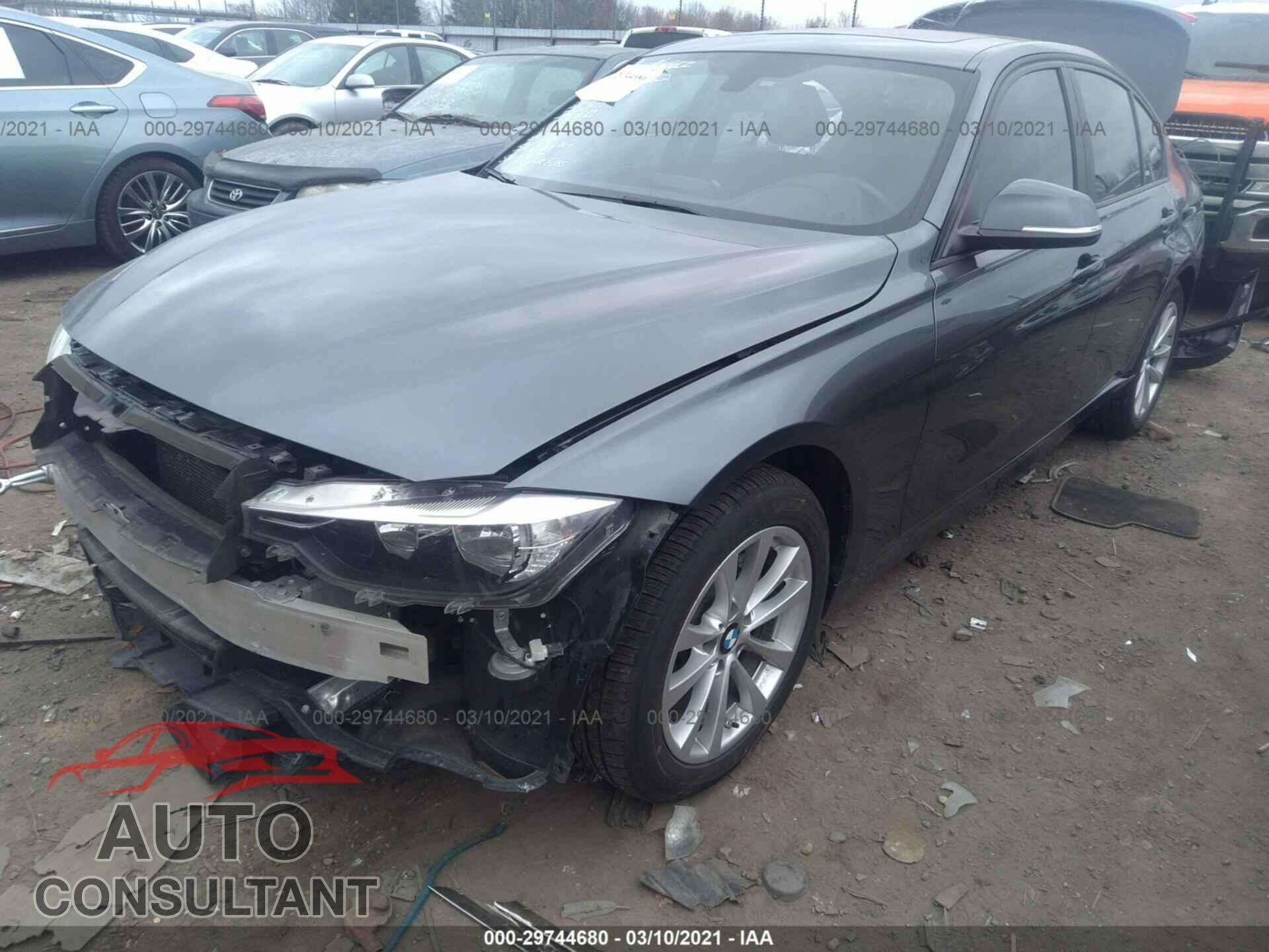 BMW 3 SERIES 2017 - WBA8E1G38HNU18327