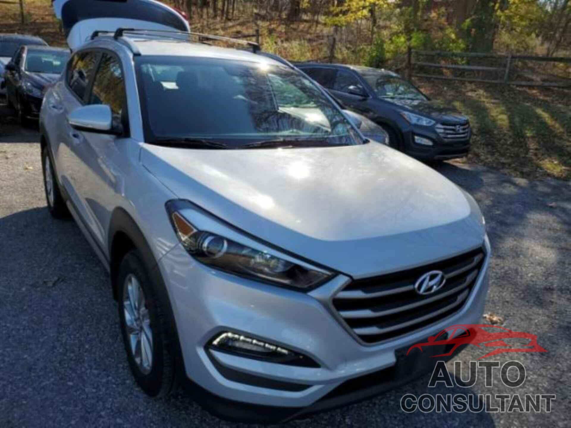 HYUNDAI TUCSON 2017 - KM8J3CA46HU585665