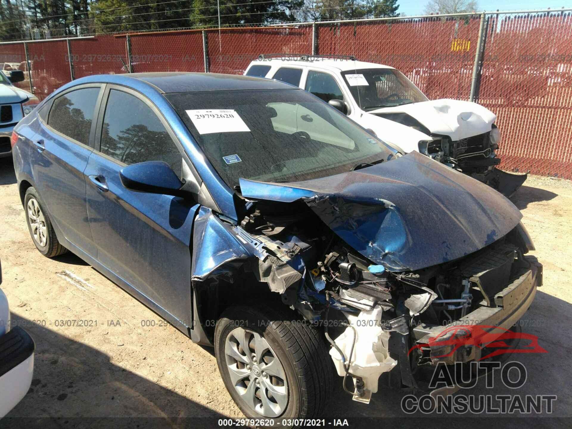 HYUNDAI ACCENT 2016 - KMHCT4AE6GU141031