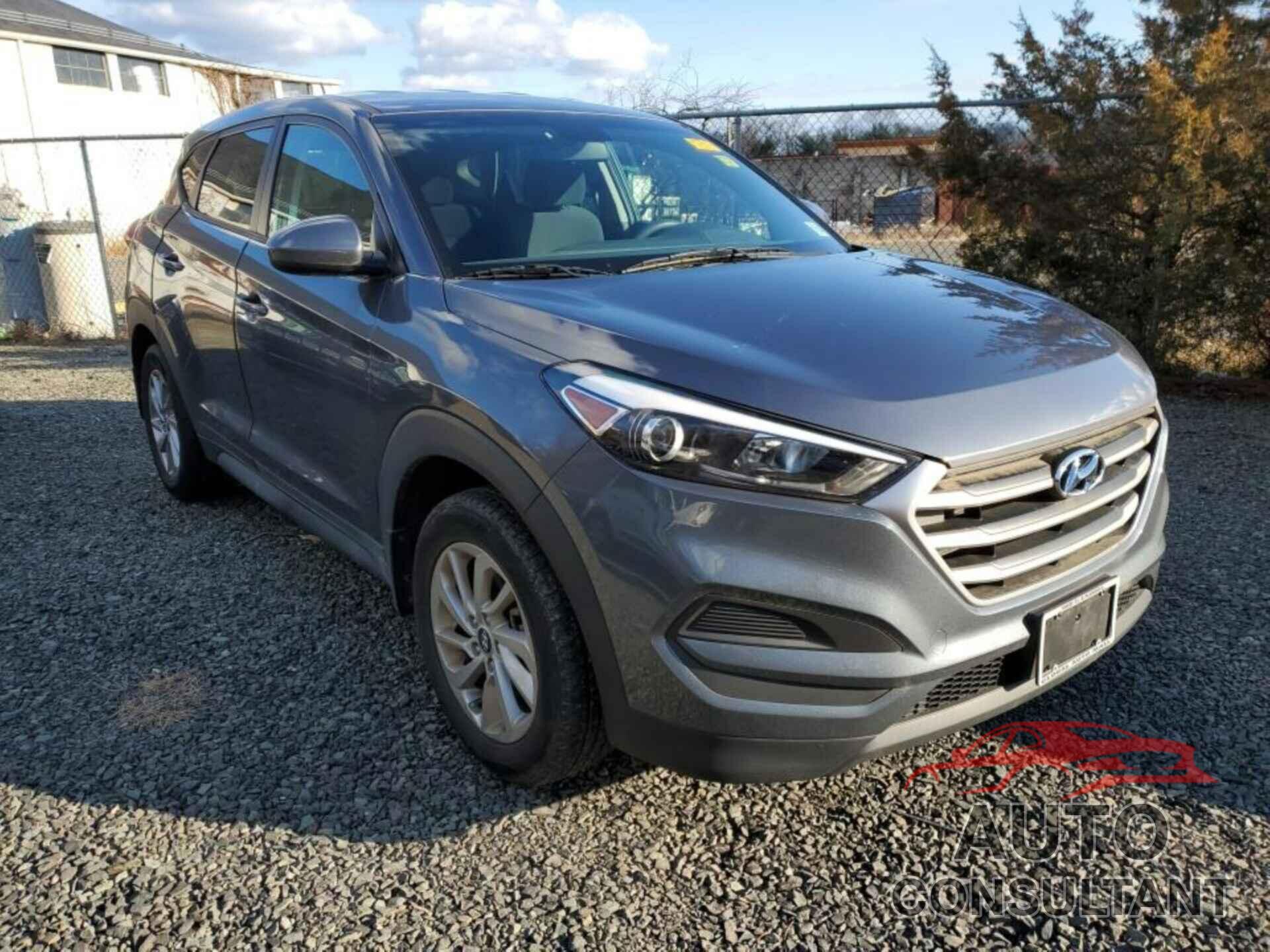 HYUNDAI TUCSON 2018 - KM8J2CA42JU610943