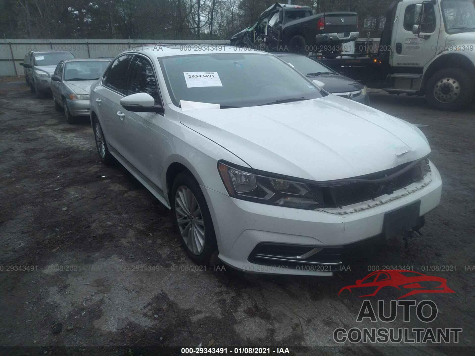 VOLKSWAGEN PASSAT 2017 - 1VWBT7A36HC007124