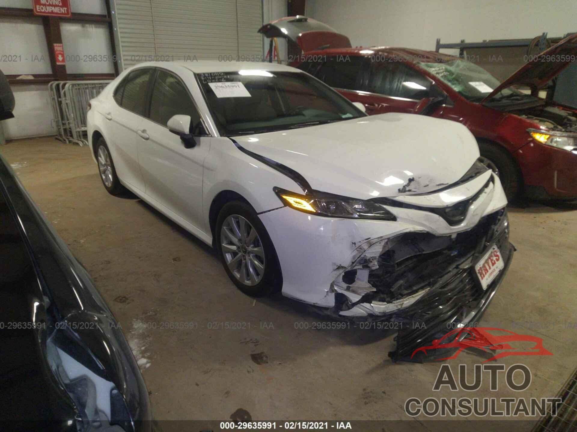 TOYOTA CAMRY 2018 - JTNB11HK8J3034281