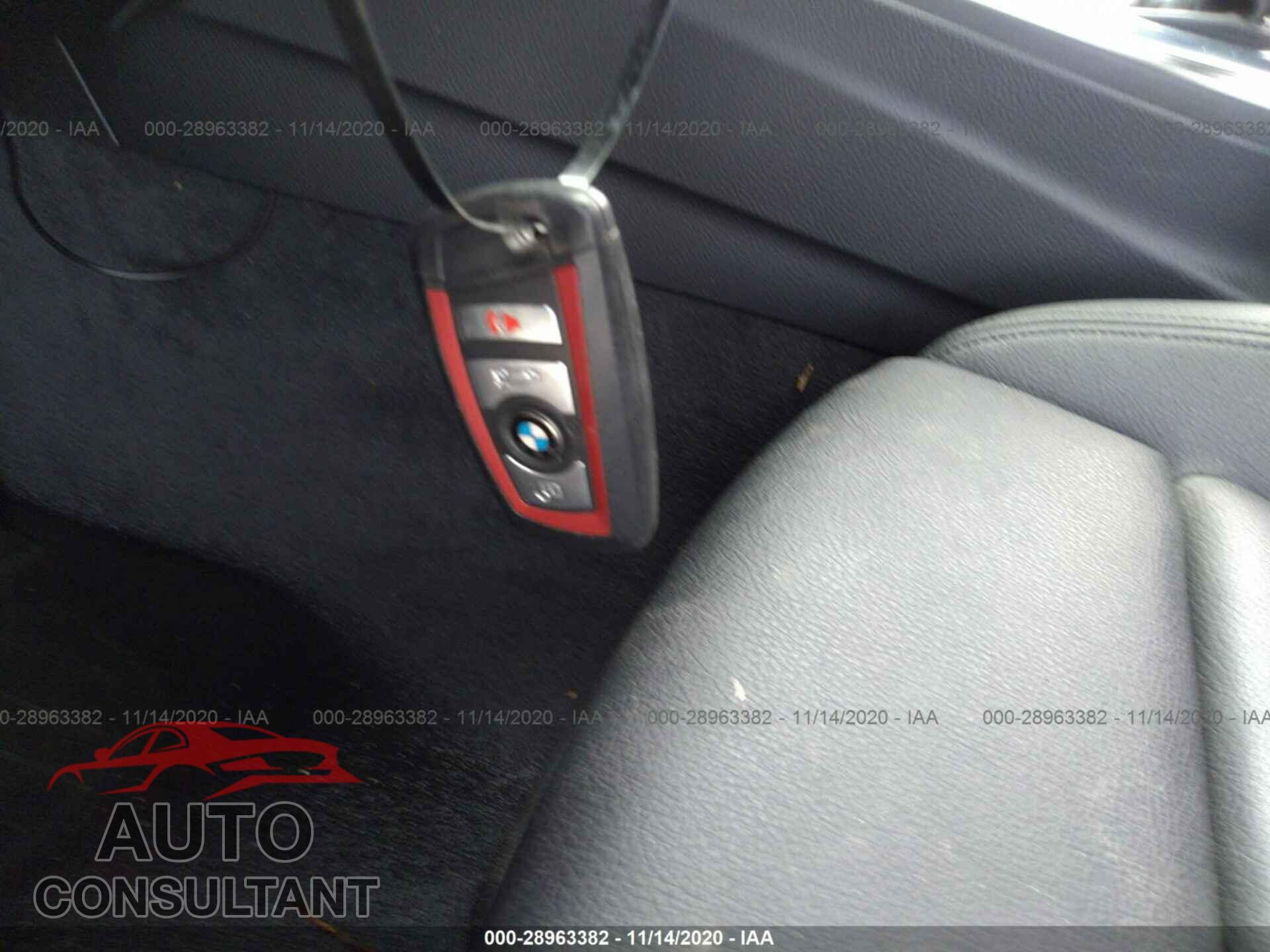 BMW 3 SERIES 2016 - WBA8E3G57GNU00901