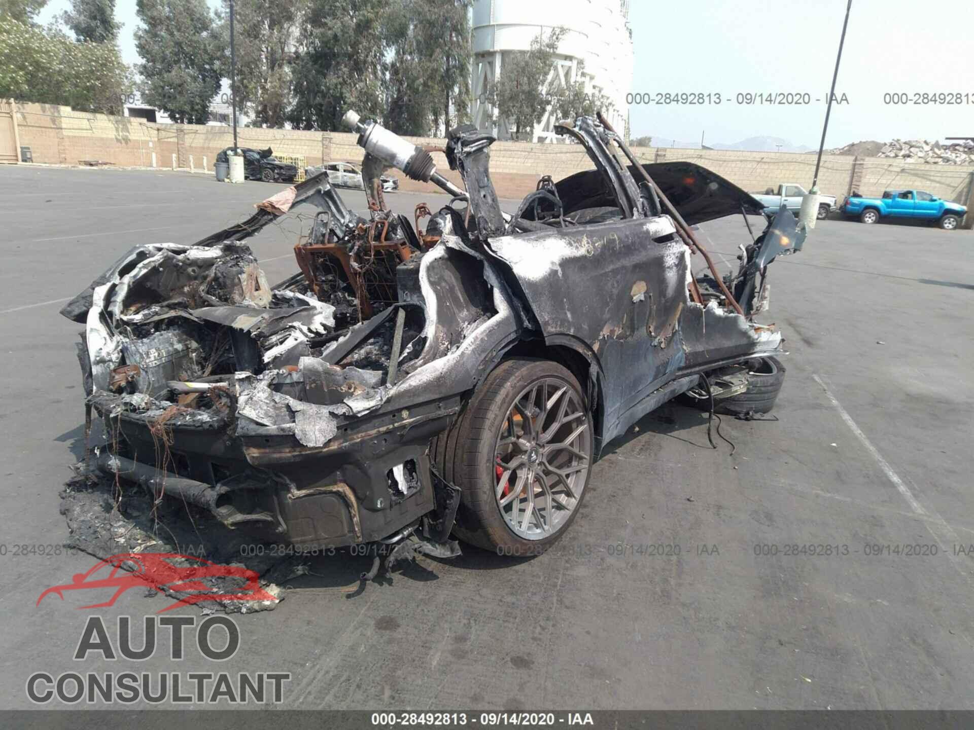 TESLA MODEL X 2018 - 5YJXCAE44JF138439
