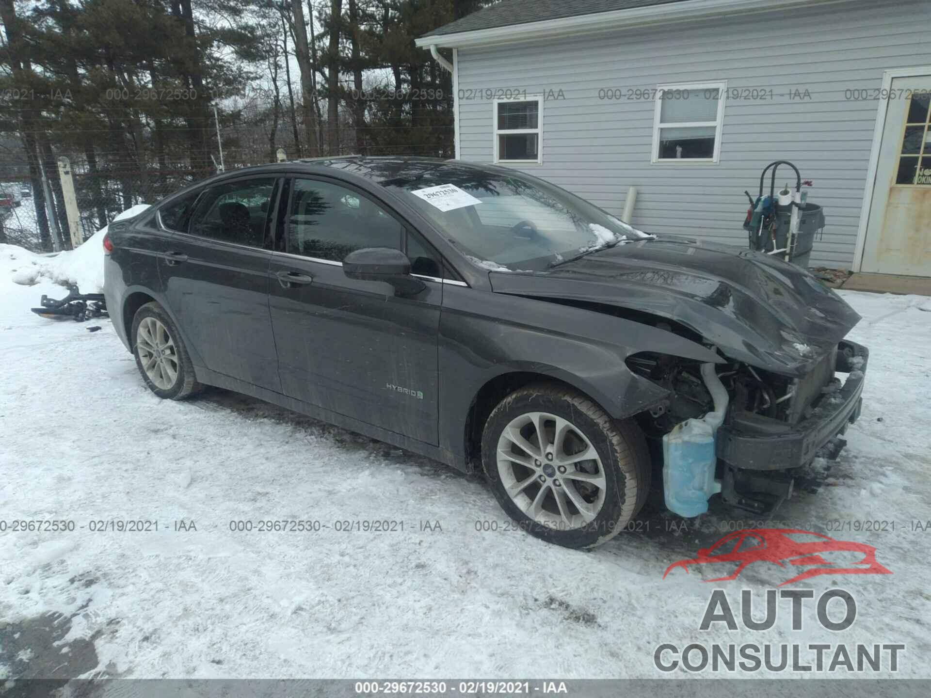 FORD FUSION HYBRID 2019 - 3FA6P0LU8KR281882