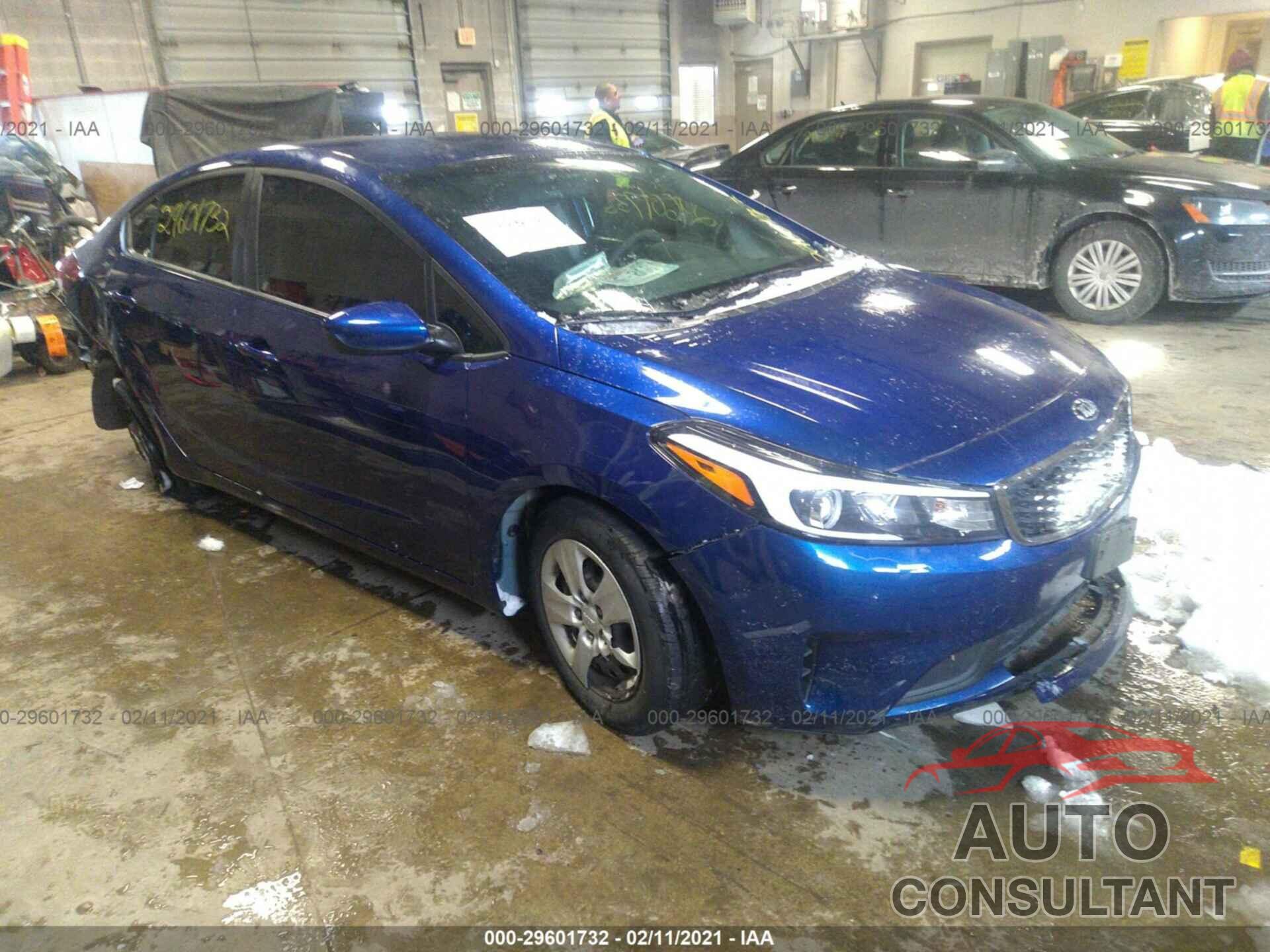 KIA FORTE 2017 - 3KPFK4A75HE135596