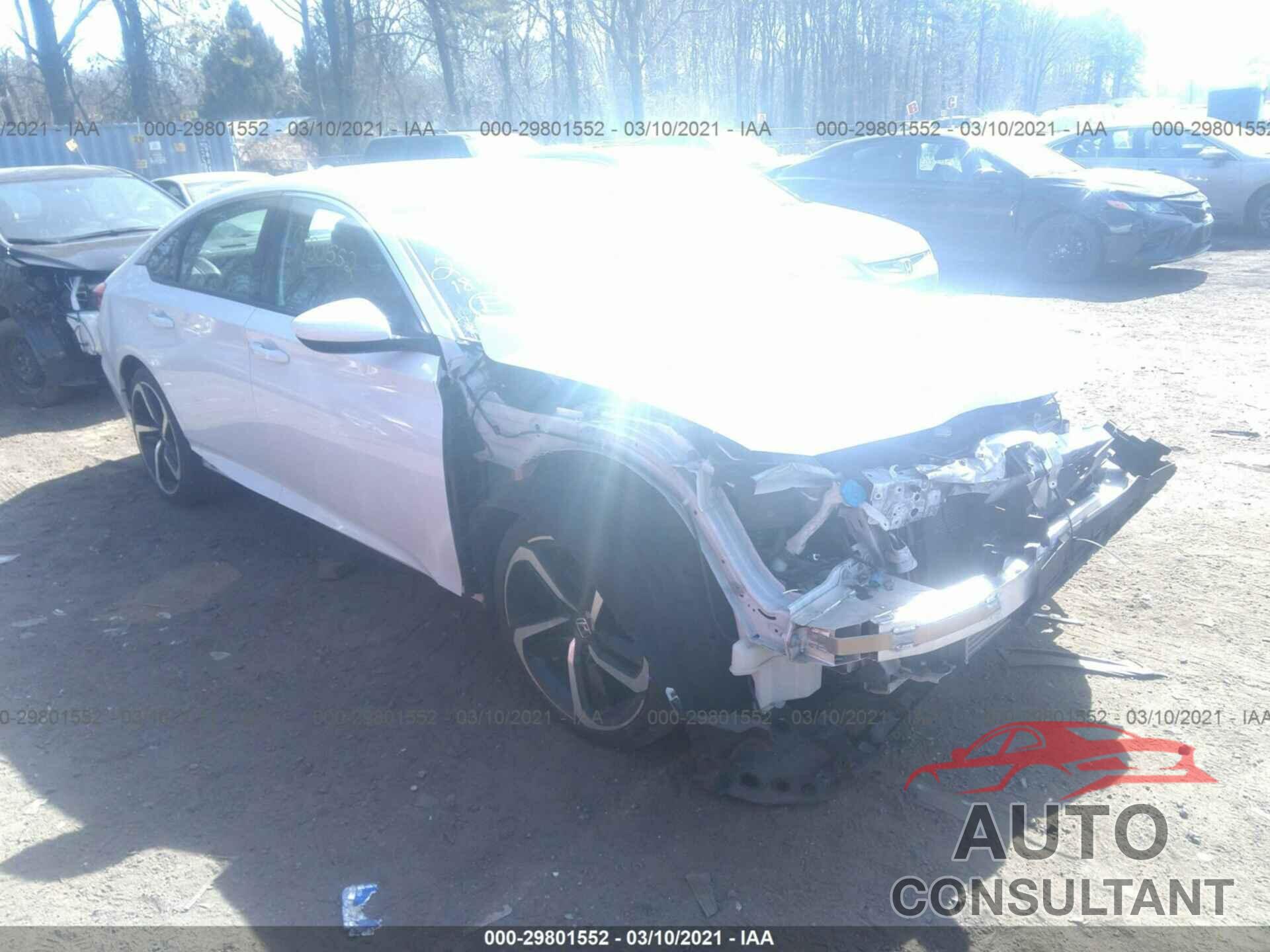 HONDA ACCORD SEDAN 2018 - 1HGCV1F3XJA082127