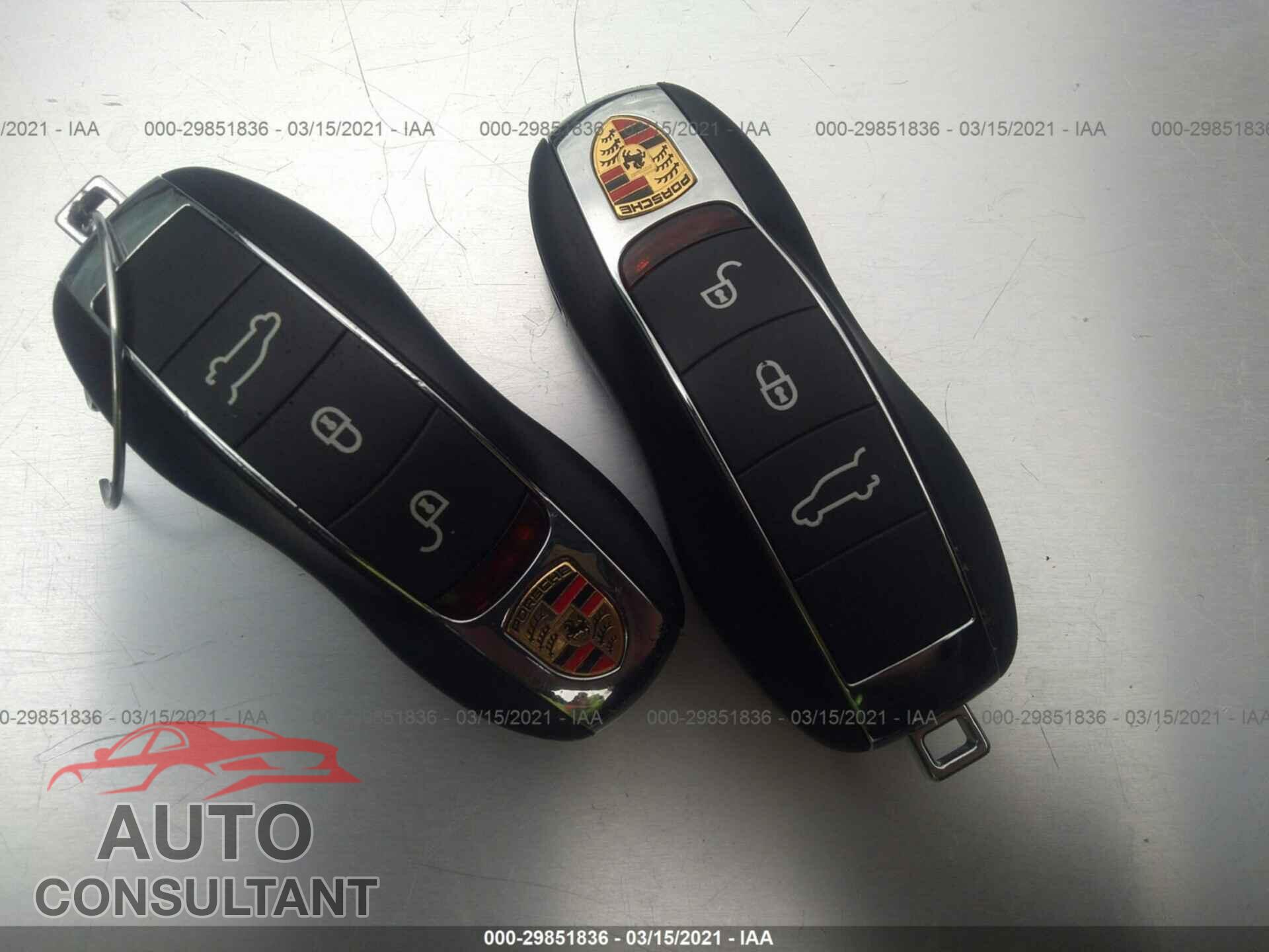 PORSCHE MACAN 2018 - WP1AA2A53JLB18971
