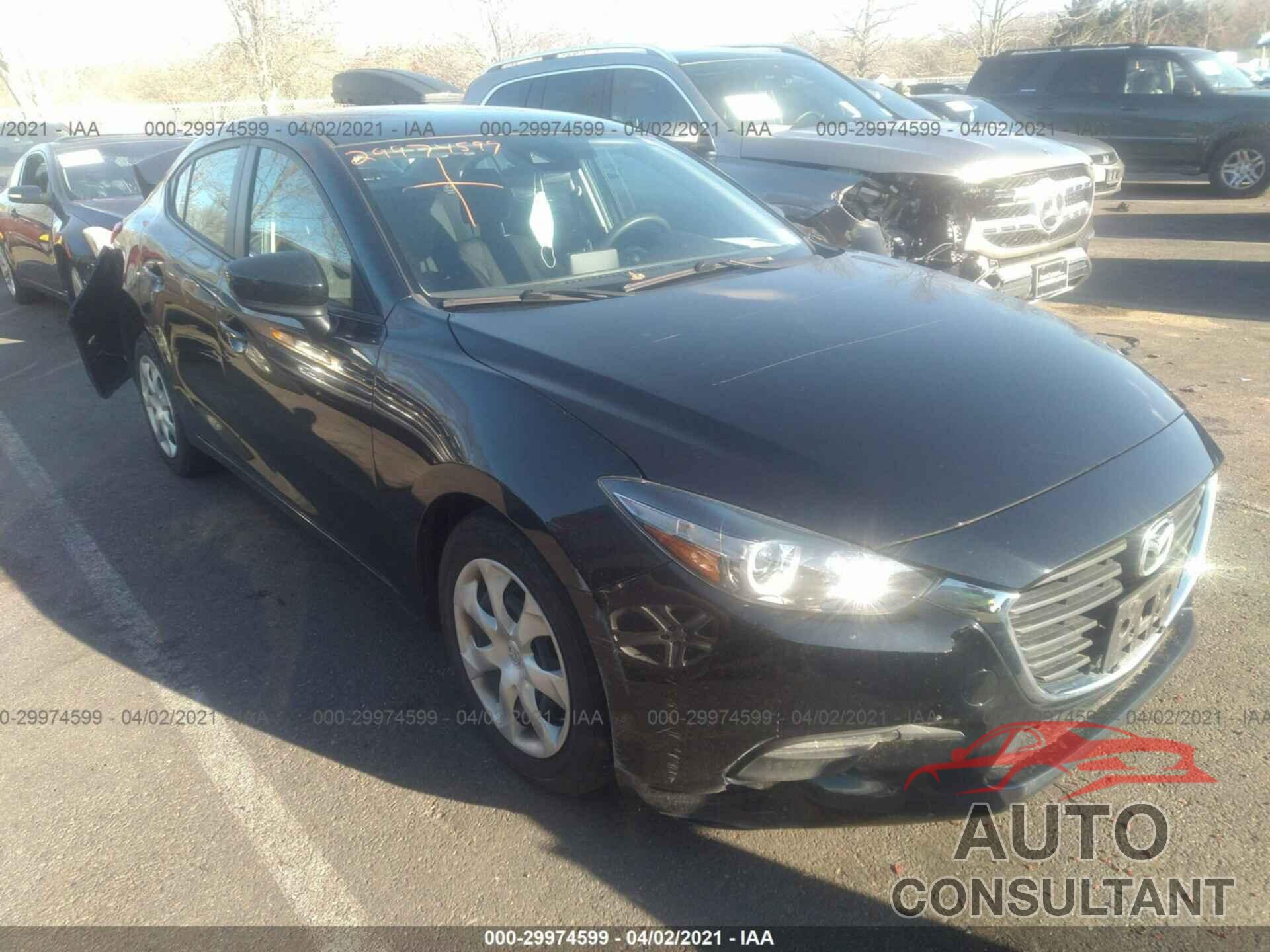 MAZDA MAZDA3 4-DOOR 2018 - 3MZBN1U79JM265082