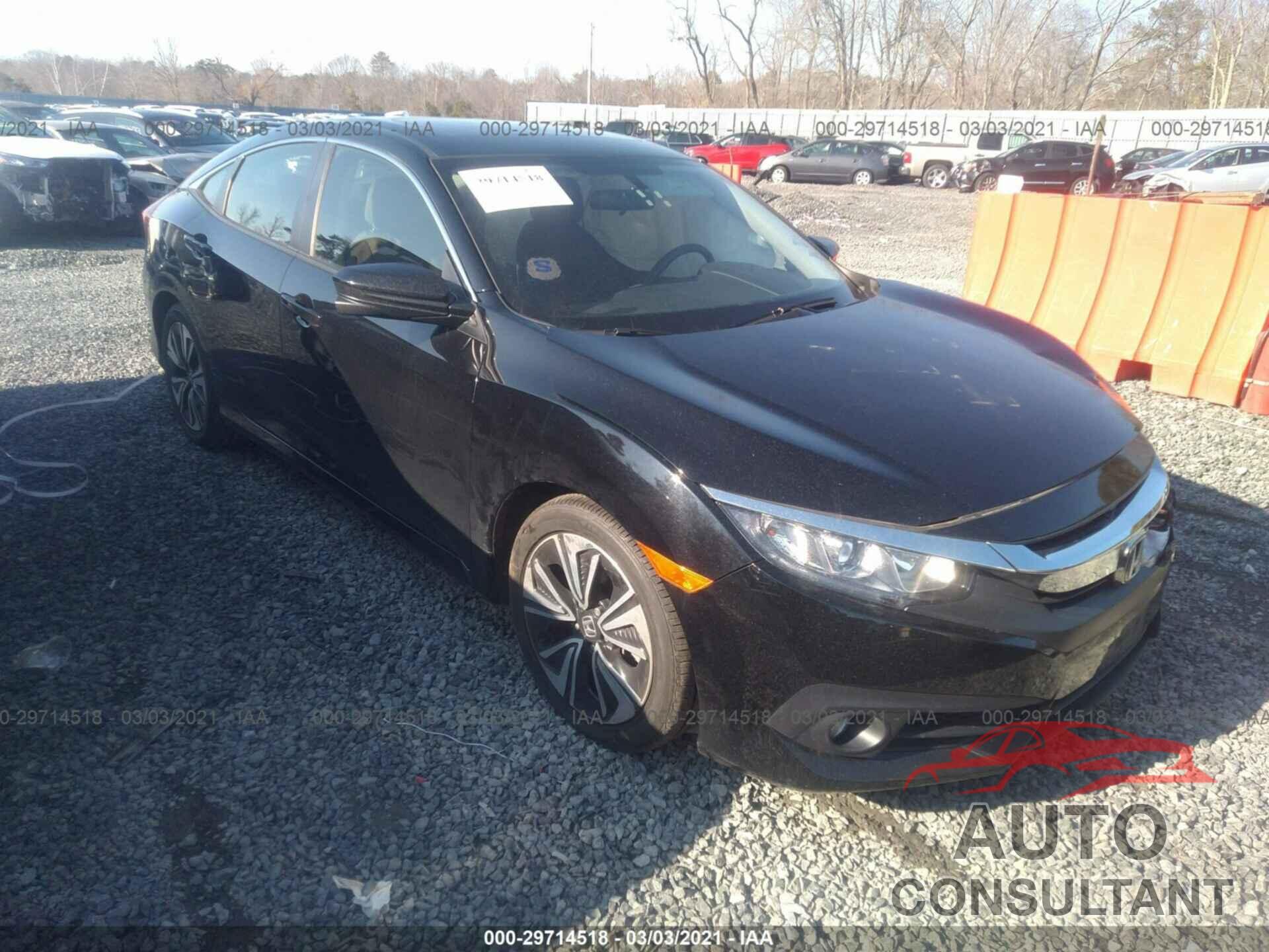 HONDA CIVIC SEDAN 2018 - JHMFC1F34JX001619