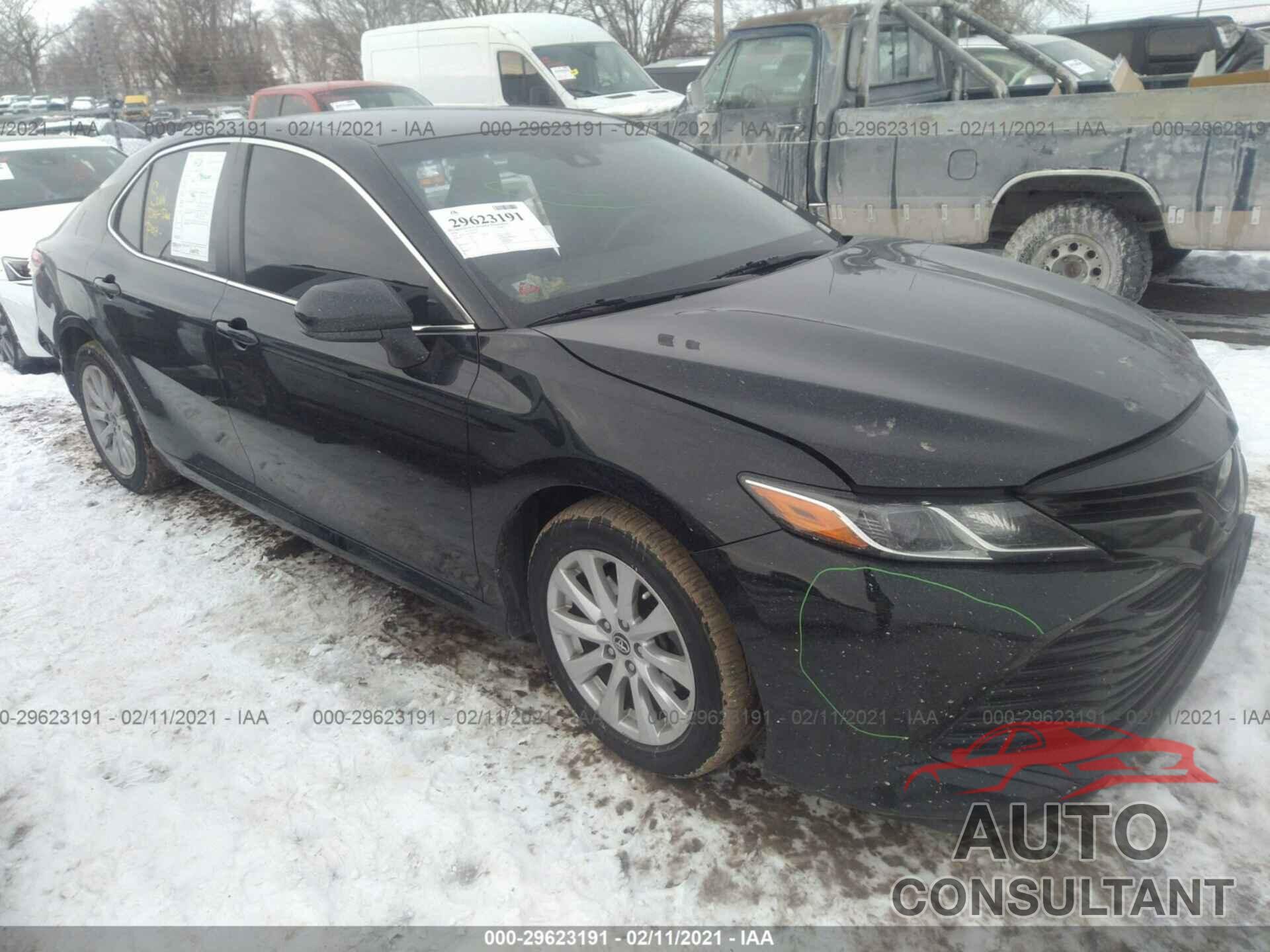TOYOTA CAMRY 2018 - JTNB11HK5J3016224