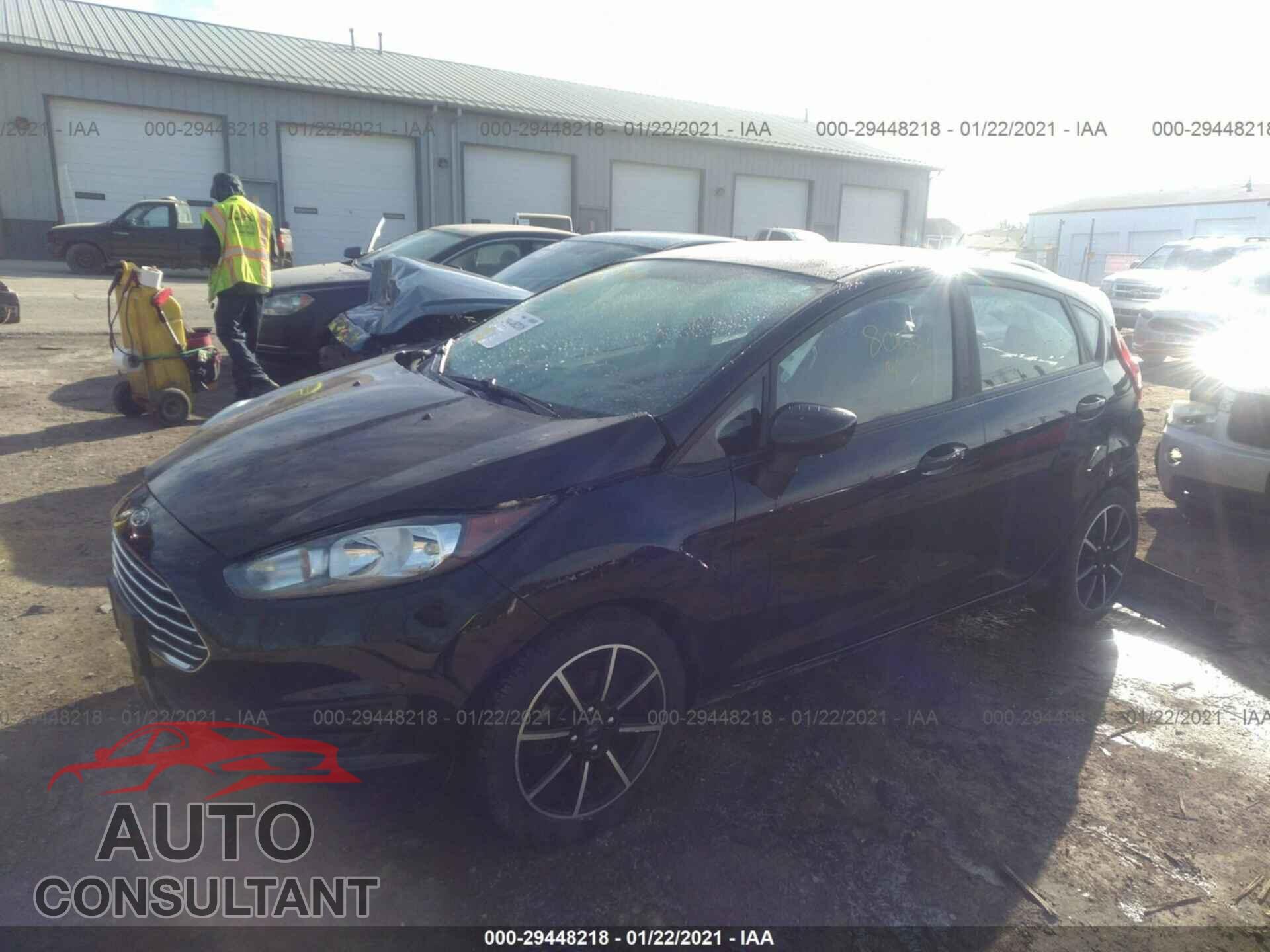 FORD FIESTA 2018 - 3FADP4EJ8JM100597