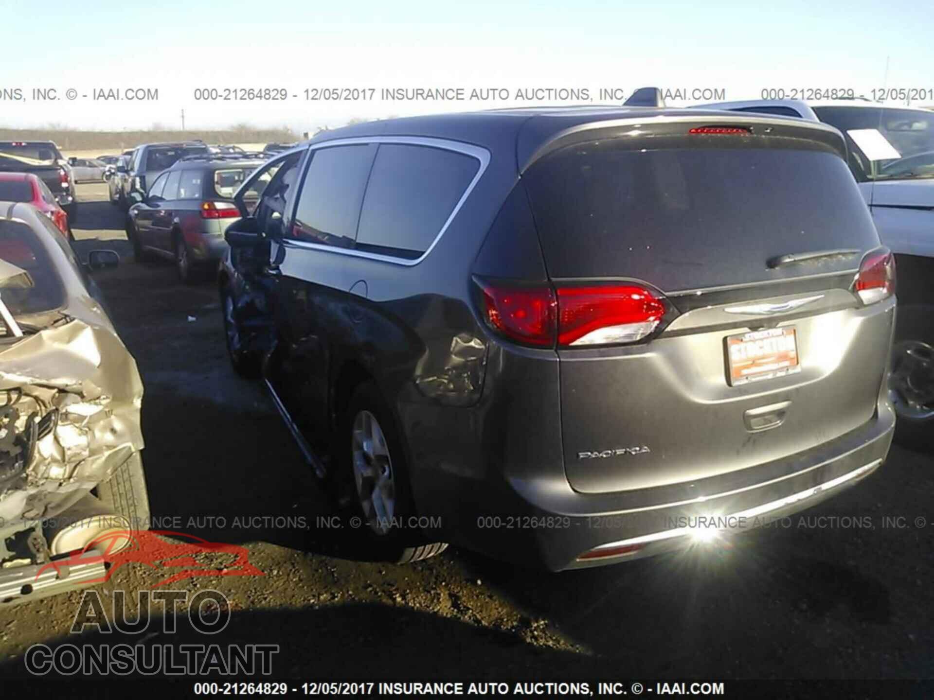 Chrysler Pacifica 2017 - 2C4RC1BG8HR788445