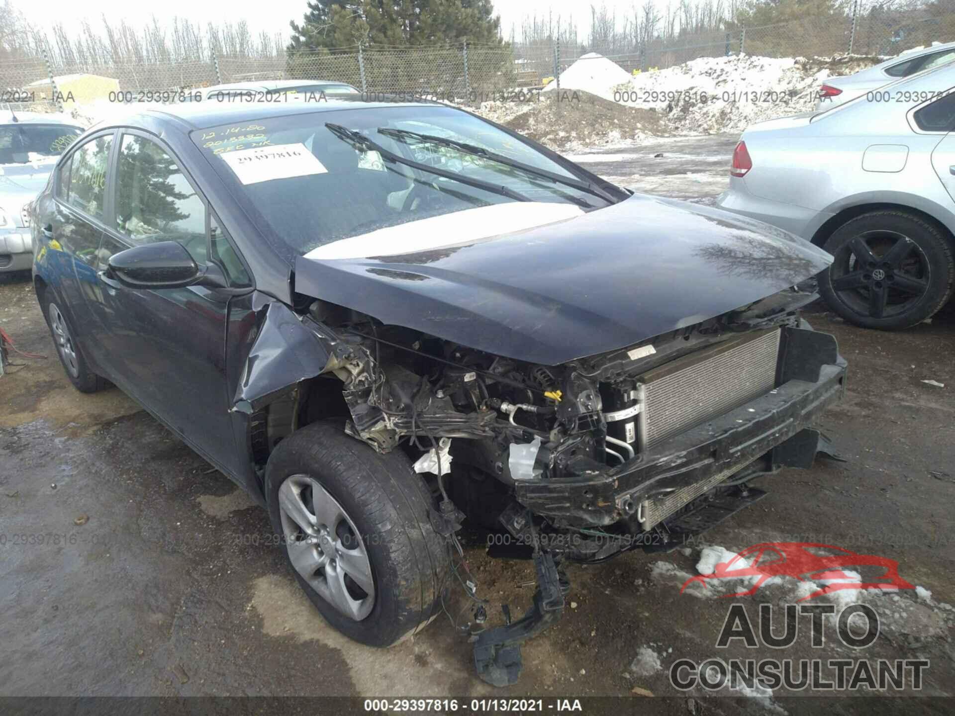KIA FORTE 2018 - 3KPFK4A79JE179607
