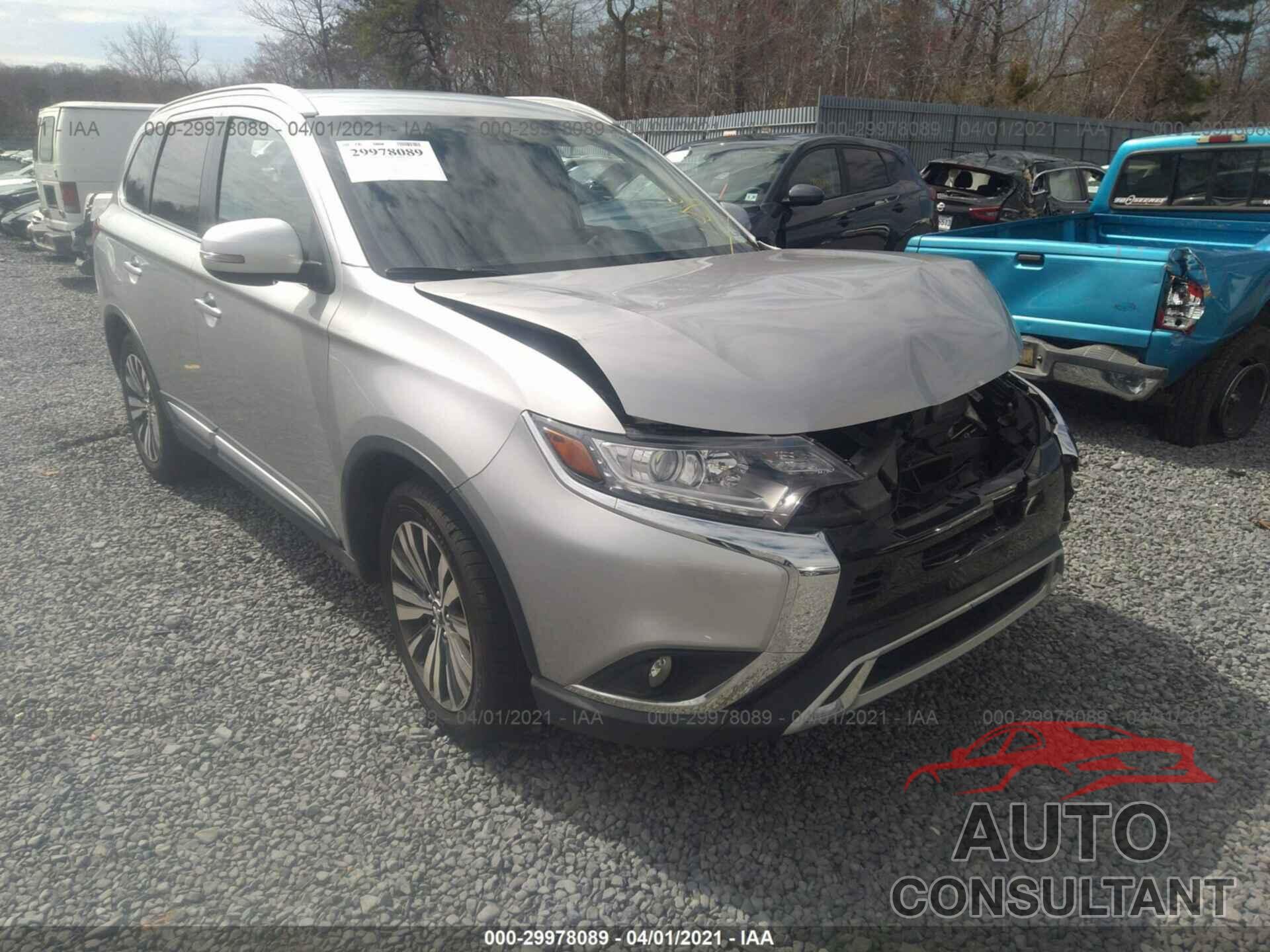 MITSUBISHI OUTLANDER 2019 - JA4AD3A34KZ026600