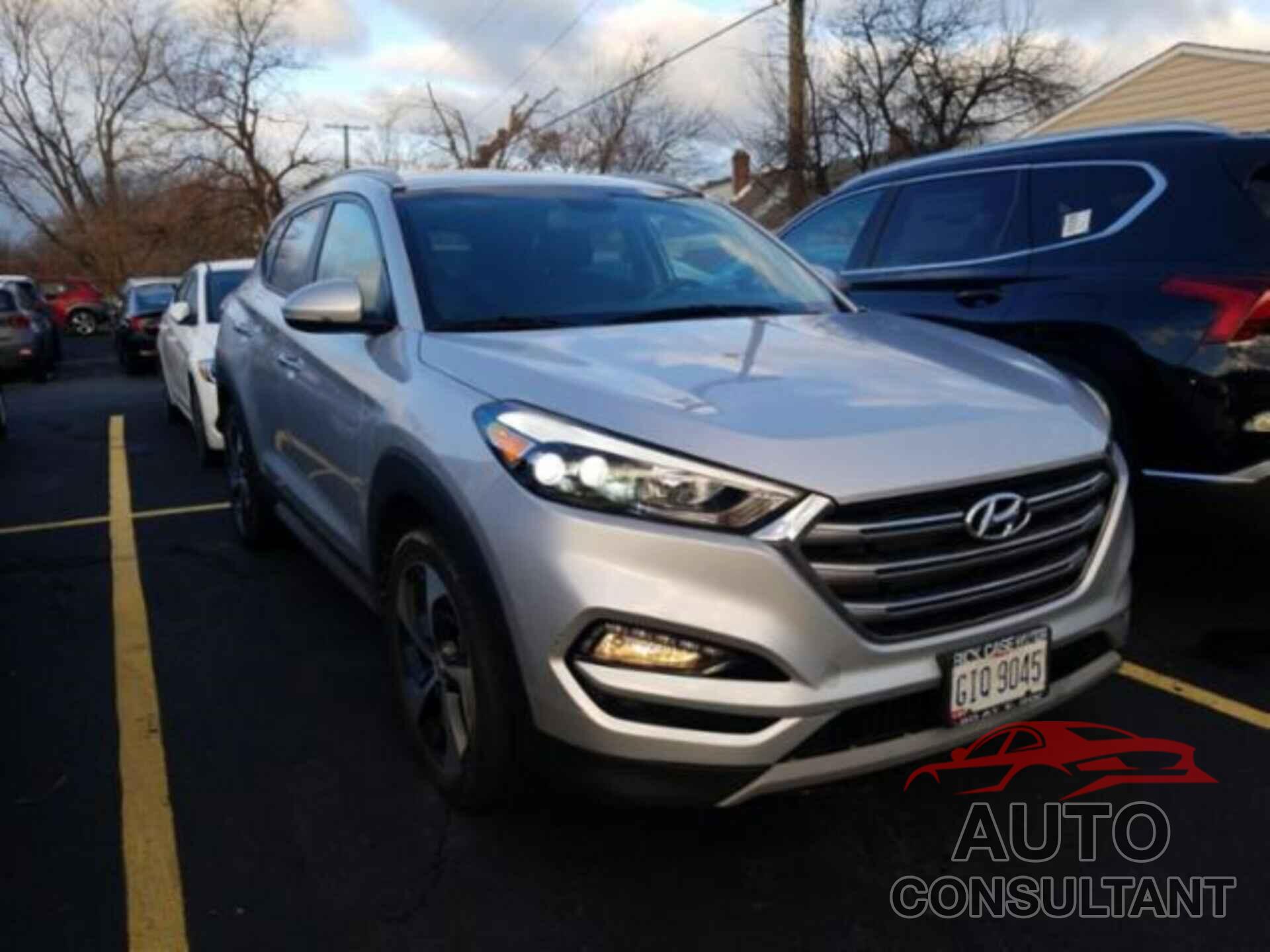 HYUNDAI TUCSON 2017 - KM8J3CA24HU378240