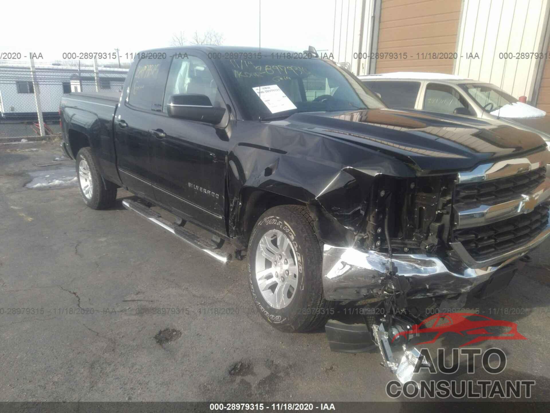 CHEVROLET SILVERADO 1500 2018 - 1GCVKREC2JZ352937