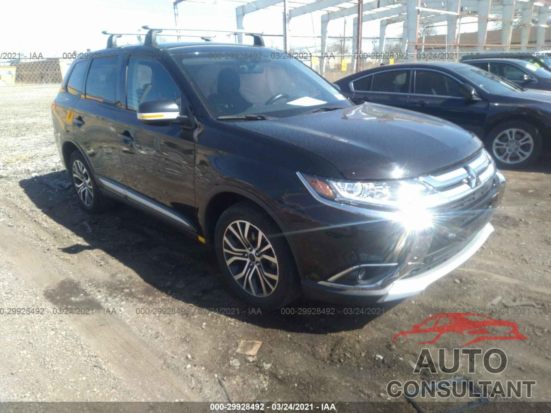 MITSUBISHI OUTLANDER 2018 - JA4AZ3A36JJ001051