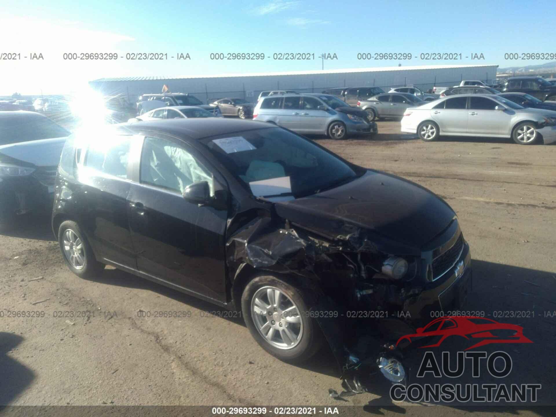 CHEVROLET SONIC 2016 - 1G1JC6SG4G4152934