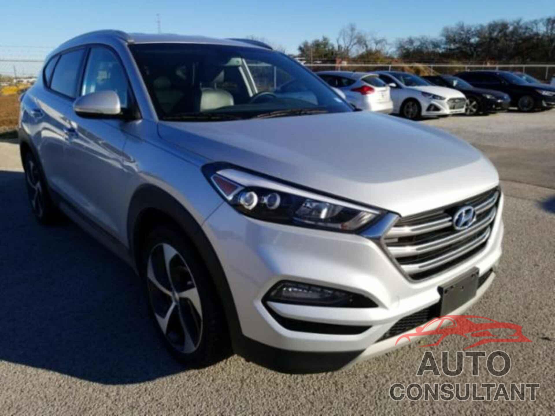 HYUNDAI TUCSON 2017 - KM8J33A21HU361234