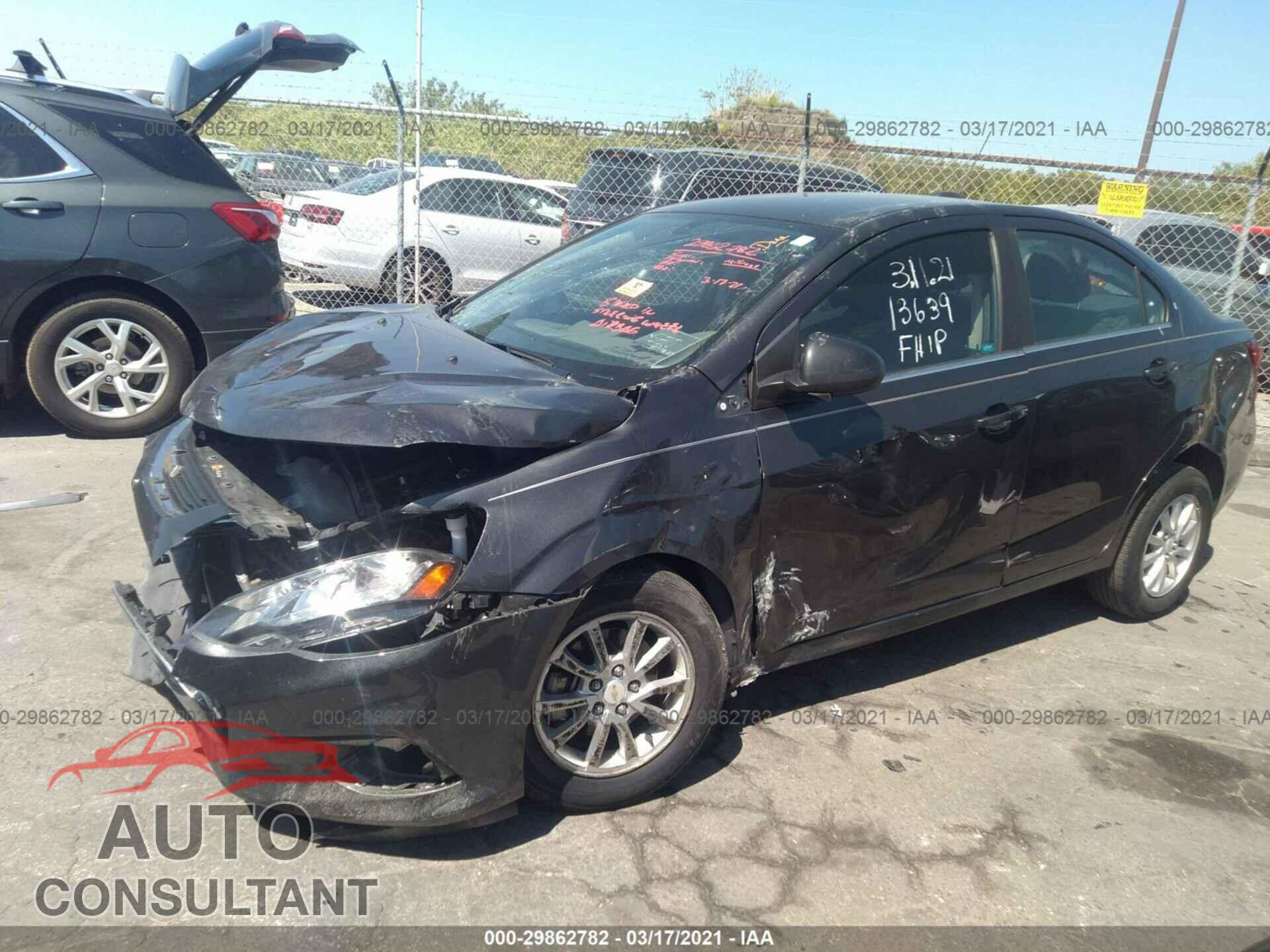 CHEVROLET SONIC 2018 - 1G1JD5SB2J4138565