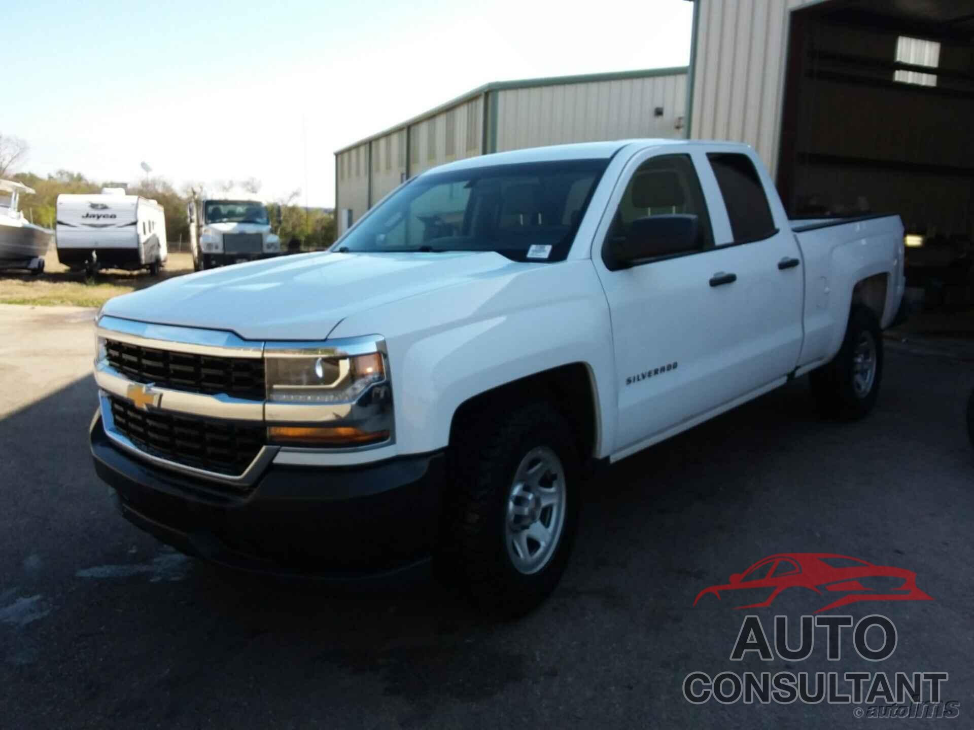 CHEVROLET SILVERADO 1500 2018 - 1GCRCNEC8JZ277216