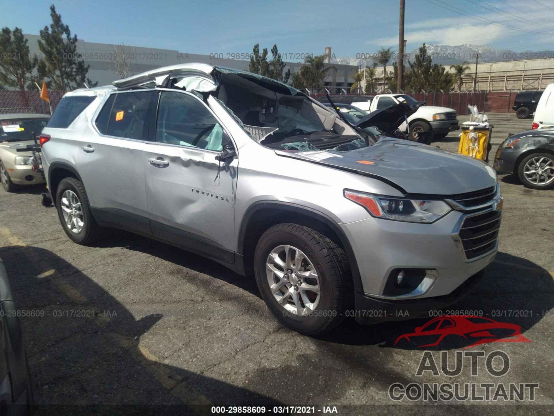 CHEVROLET TRAVERSE 2018 - 1GNERGKW3JJ192877
