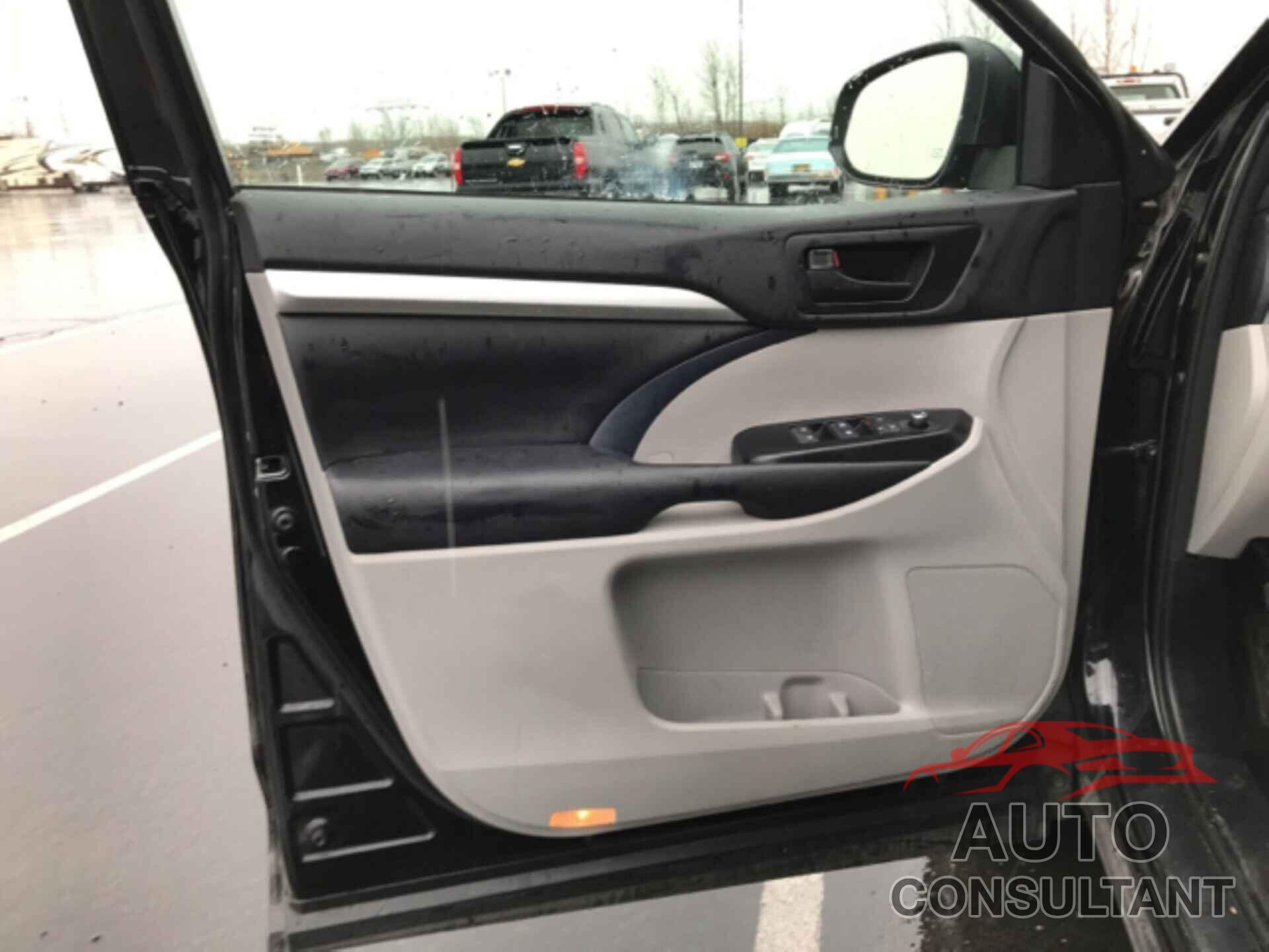 TOYOTA HIGHLANDER 2017 - 5TDBZRFH2HS467932