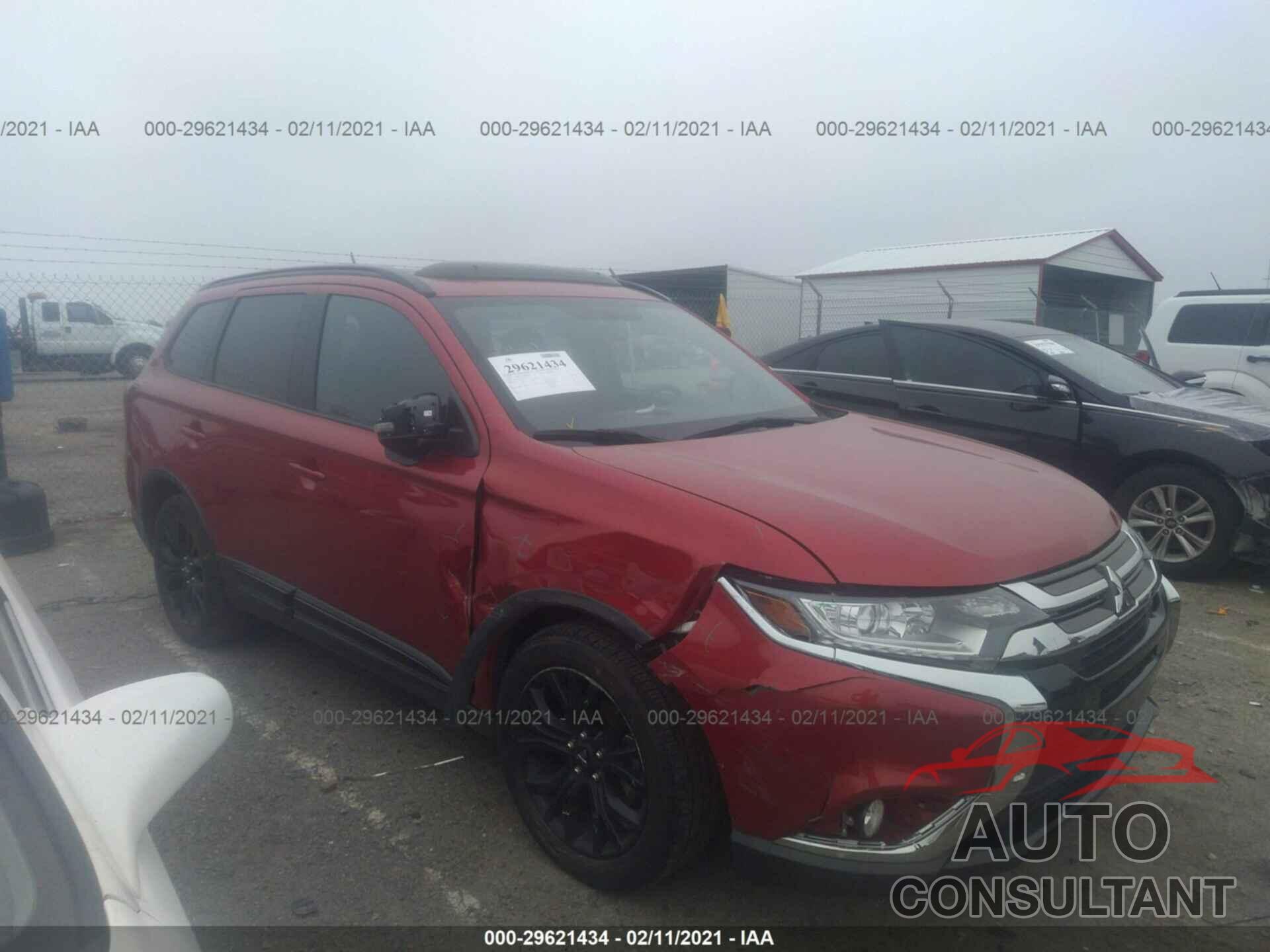 MITSUBISHI OUTLANDER 2018 - JA4AD3A34JZ041497