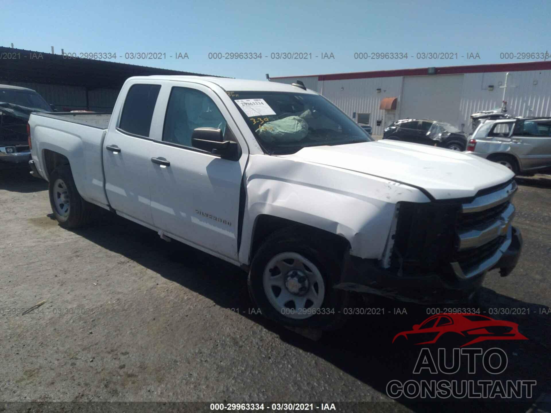 CHEVROLET SILVERADO 1500 2018 - 1GCRCNEH3JZ287096