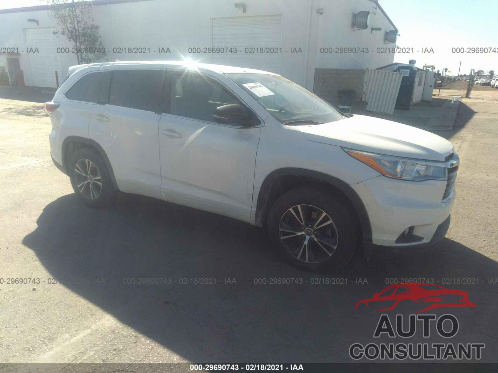 TOYOTA HIGHLANDER 2016 - 5TDKKRFH7GS162011