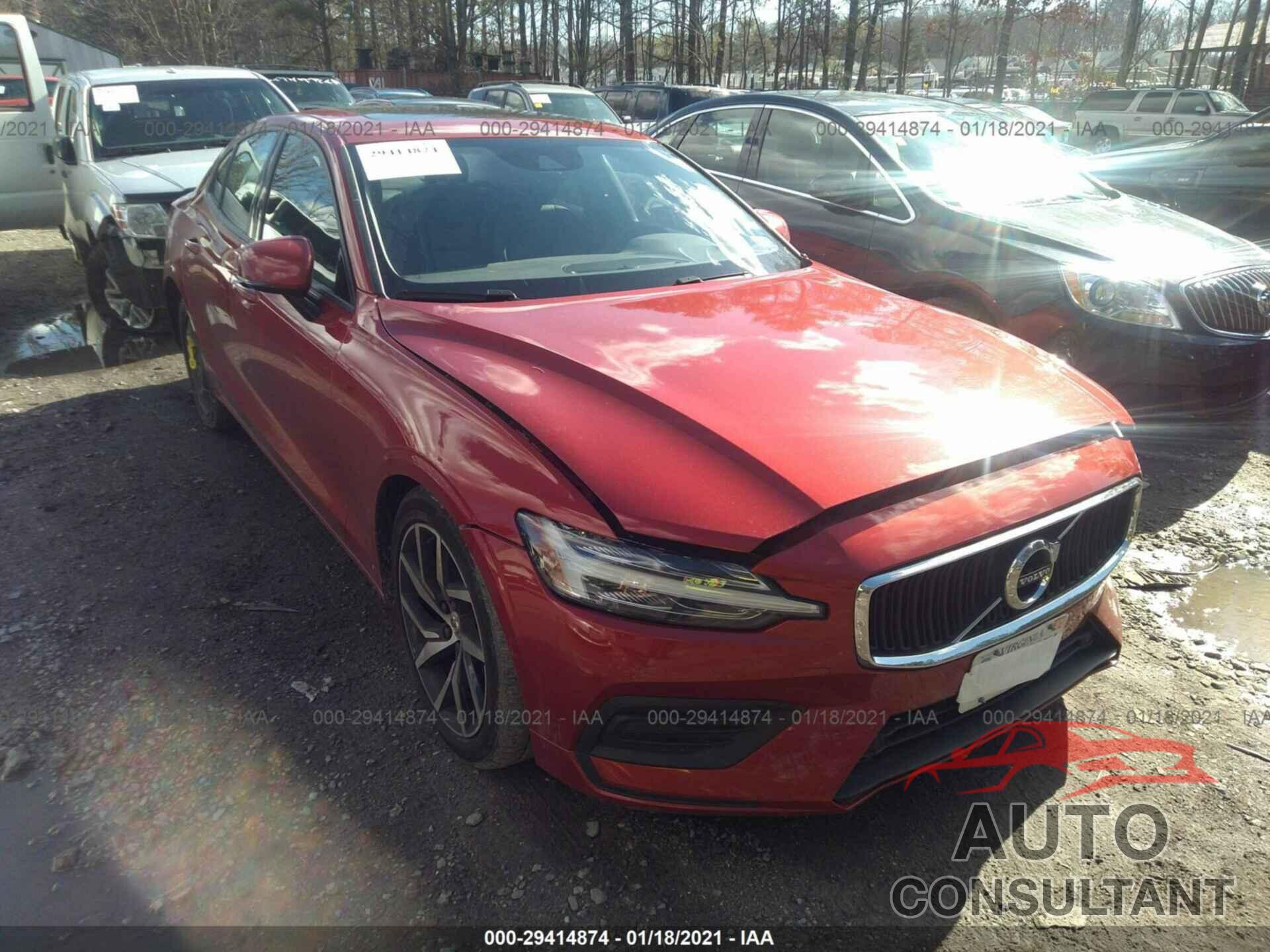 VOLVO S60 2019 - 7JRA22TK2KG014680