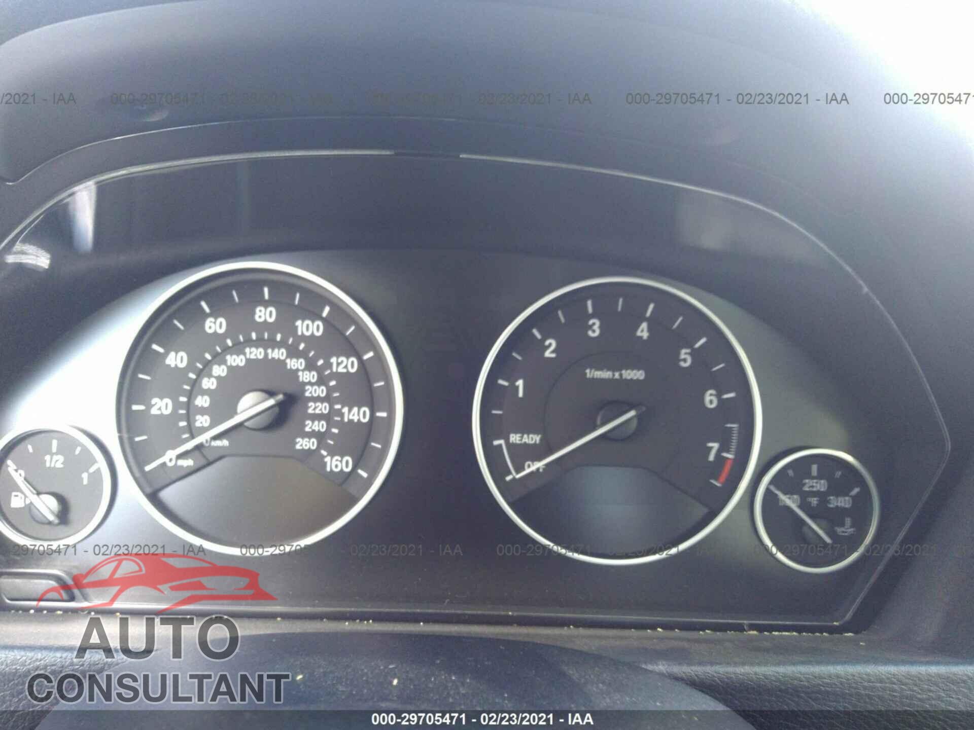 BMW 3 SERIES 2016 - WBA8E9G55GNU28408
