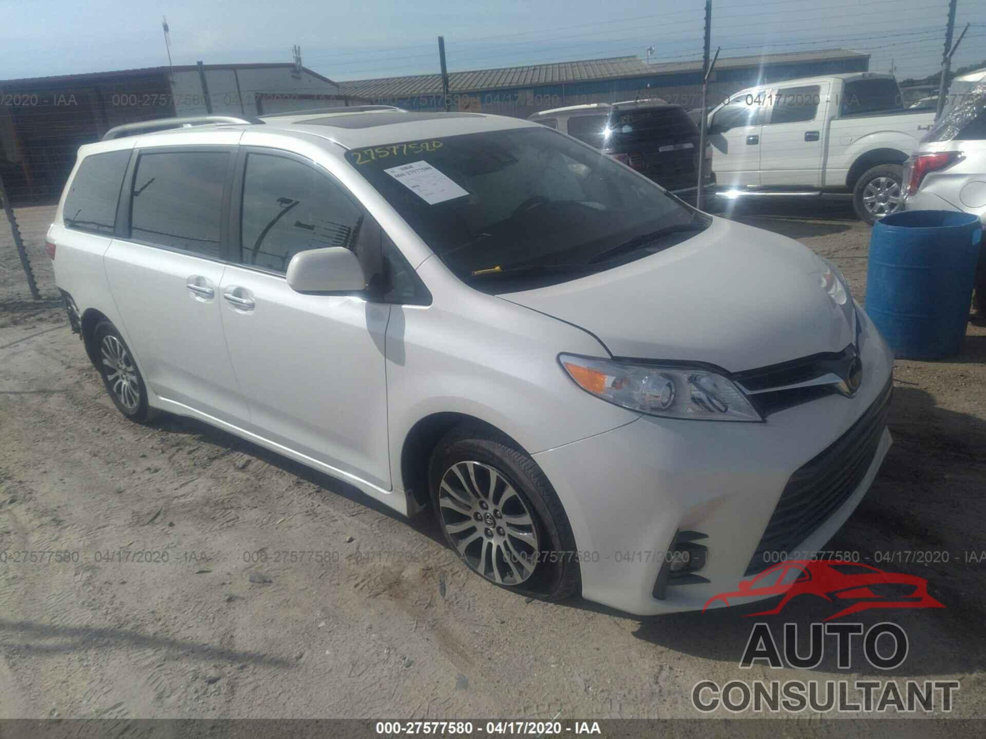 TOYOTA SIENNA 2018 - 5TDYZ3DC7JS940504