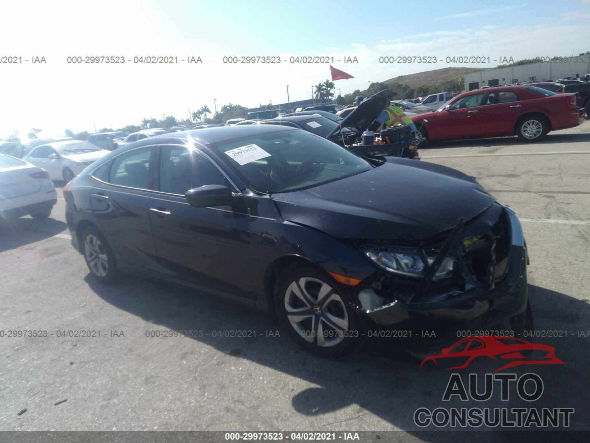 HONDA CIVIC SEDAN 2018 - 19XFC2F55JE034024